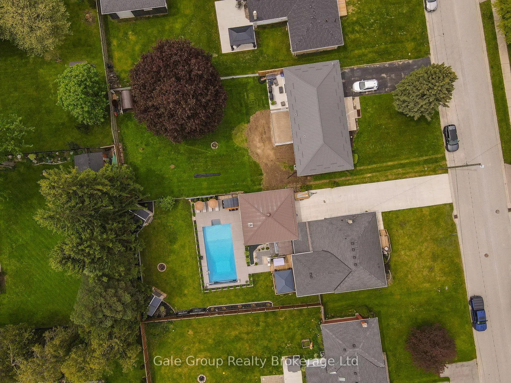 Photo 44 of 183 Byron Street, Zorra, Thamesford — HOMEH