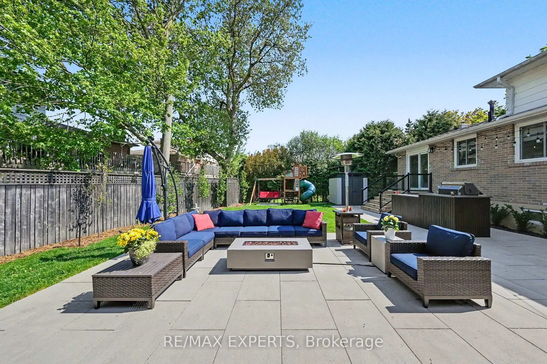 Photo 36 of 21 Bigwin Drive, Aurora, Aurora Heights — HOMEH