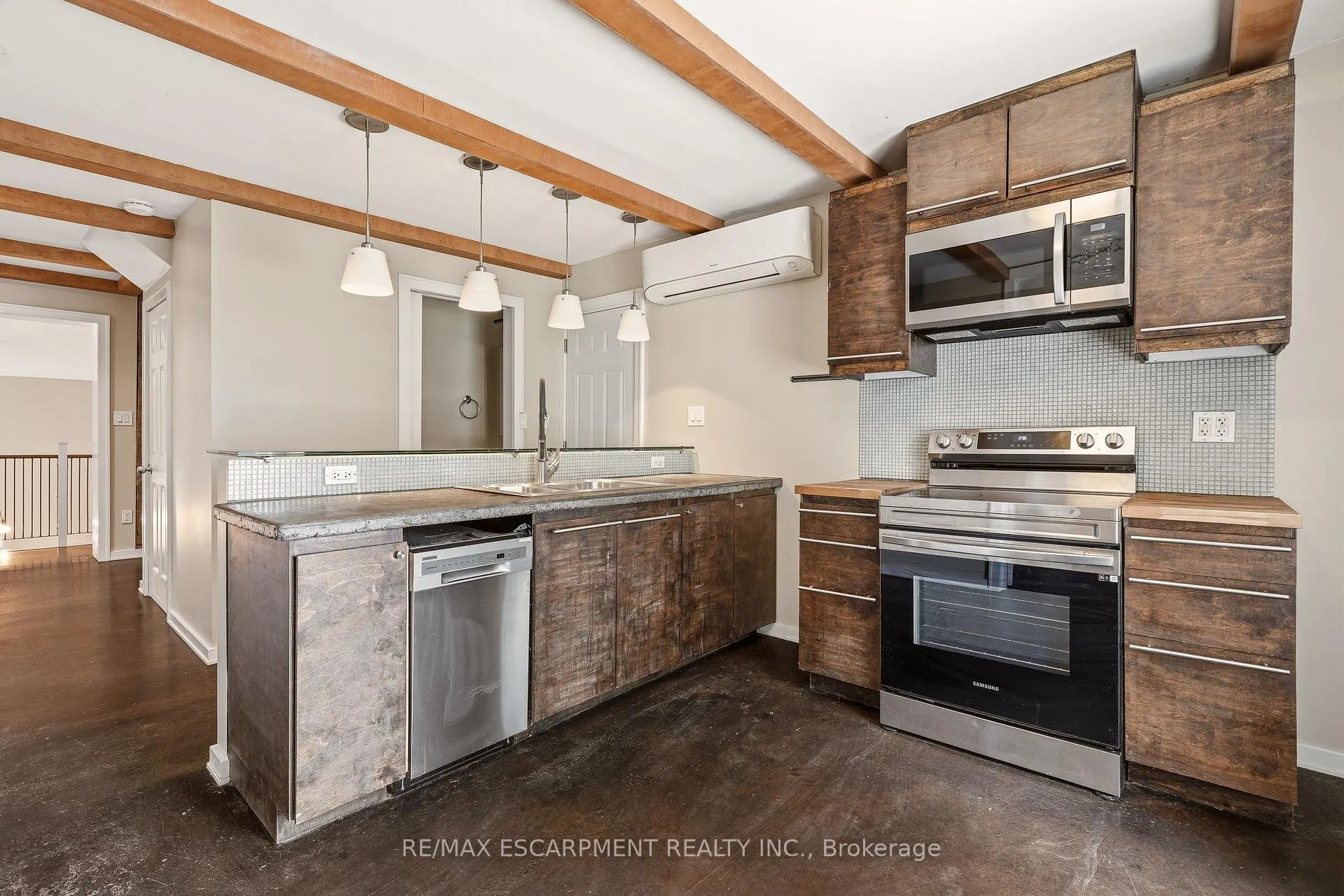 Photo 22 of 192 Catharine Street, Hamilton, Corktown — HOMEH