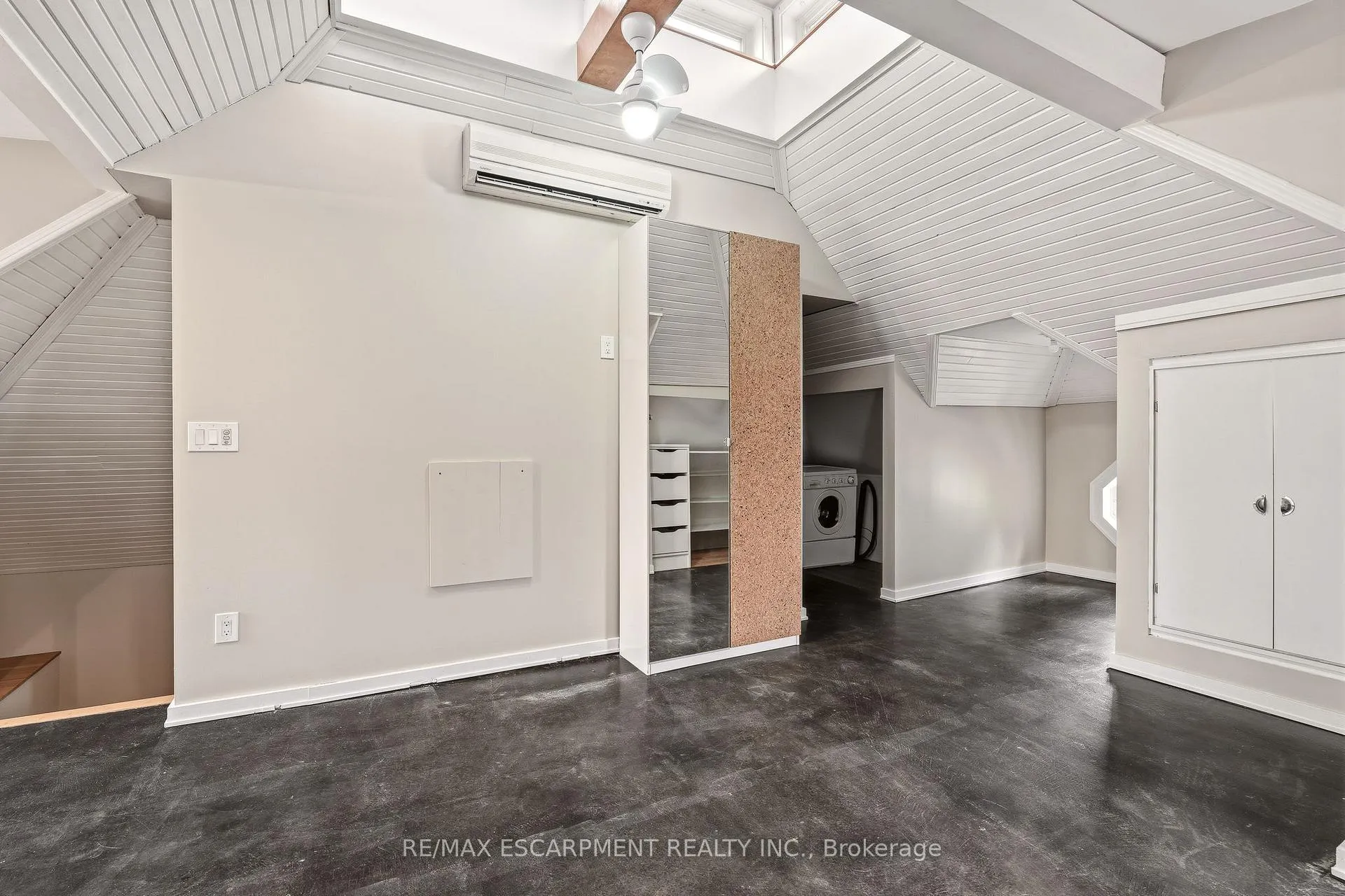 Photo 35 of 192 Catharine Street, Hamilton, Corktown — HOMEH