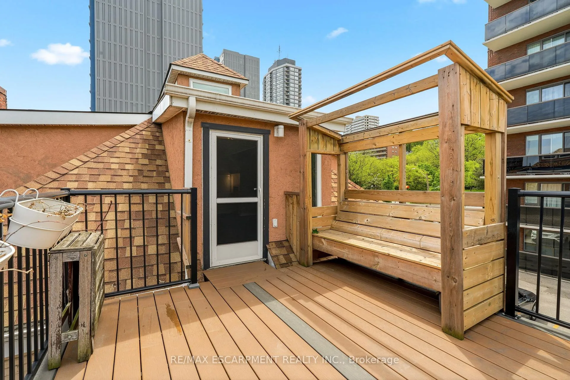 Photo 37 of 192 Catharine Street, Hamilton, Corktown — HOMEH