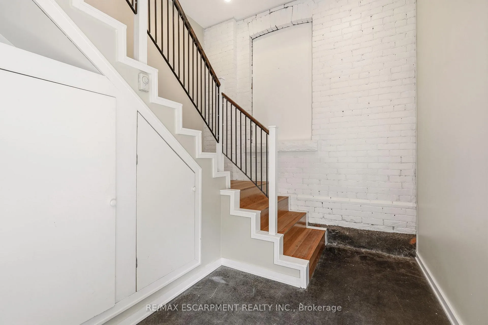 Photo 40 of 192 Catharine Street, Hamilton, Corktown — HOMEH