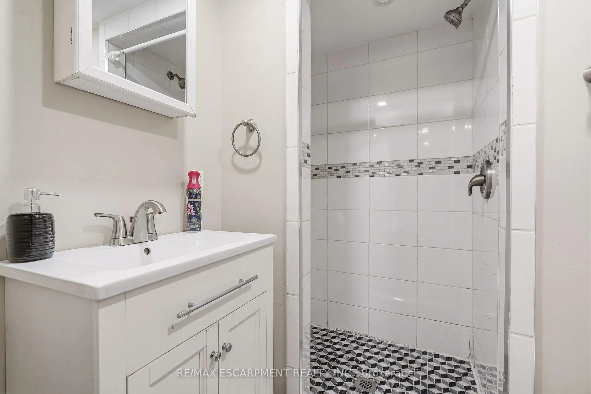 Photo 46 of 192 Catharine Street, Hamilton, Corktown — HOMEH