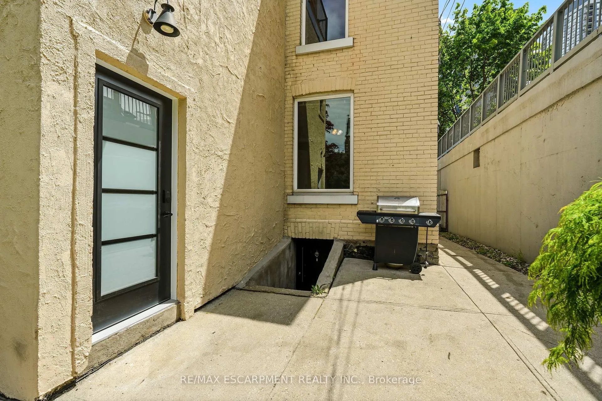 Photo 47 of 192 Catharine Street, Hamilton, Corktown — HOMEH