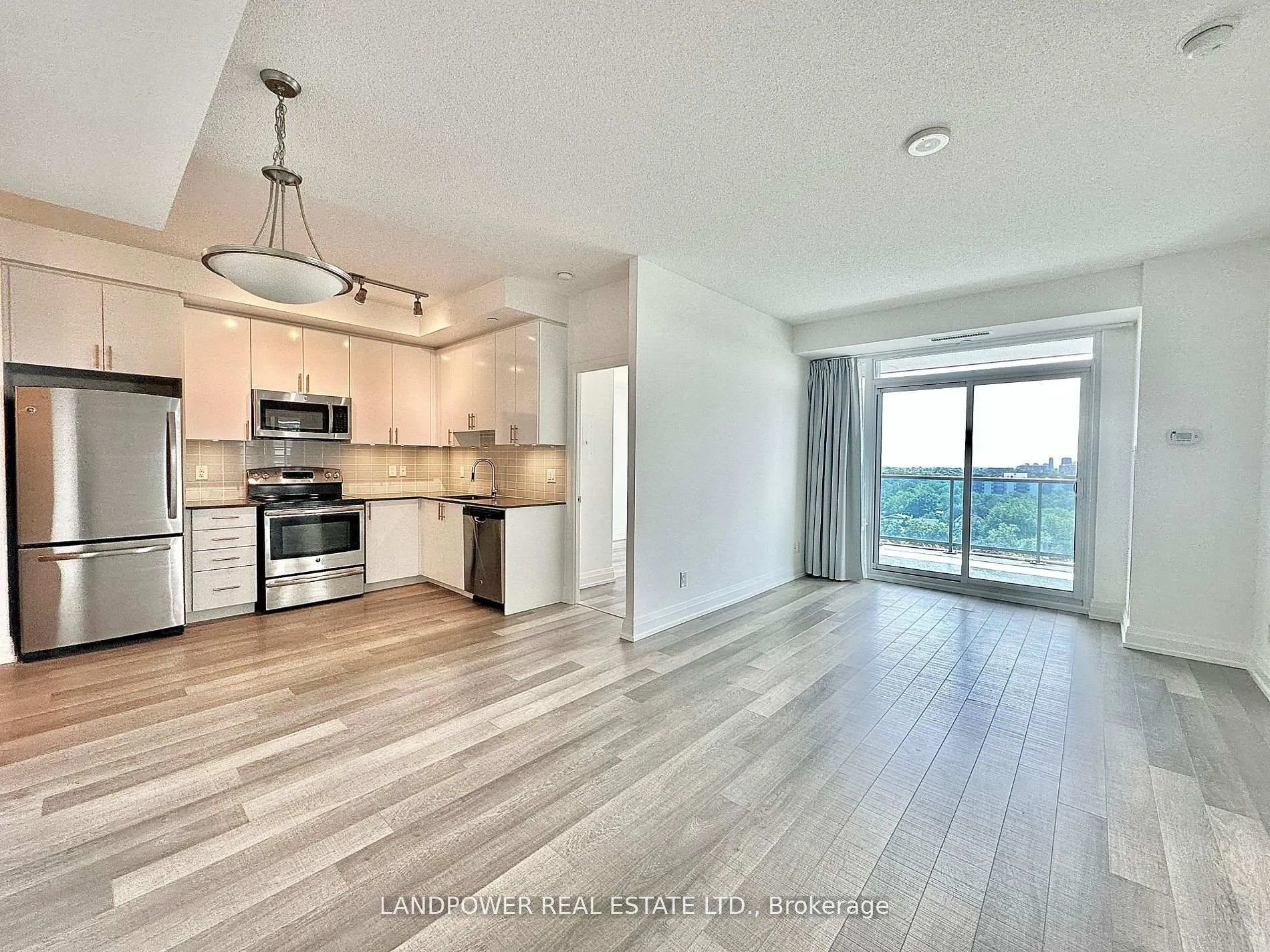 Photo 2 of Unit 1109, 7167 Yonge Street, Markham, Grandview — HOMEH