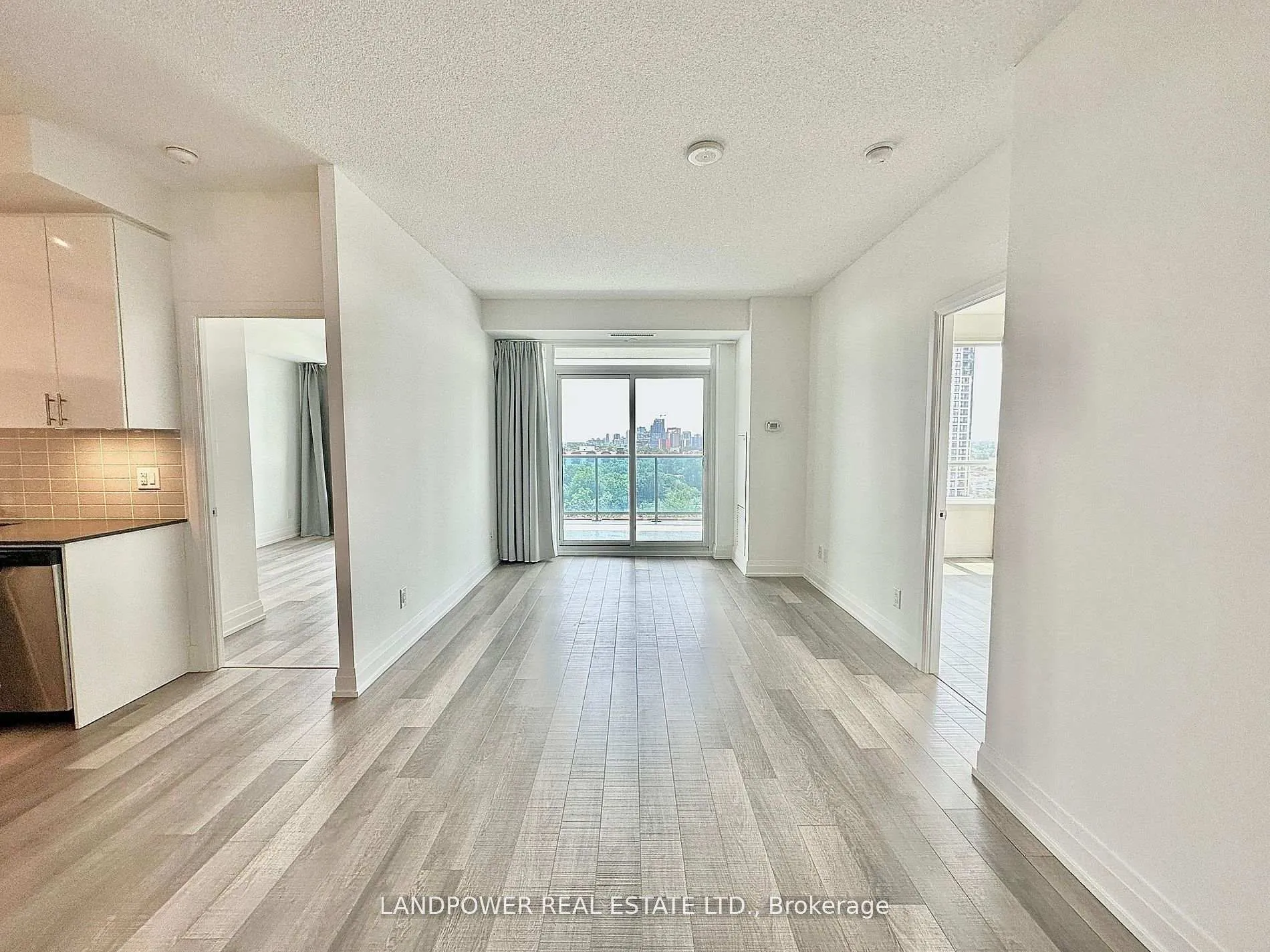 Photo 3 of Unit 1109, 7167 Yonge Street, Markham, Grandview — HOMEH