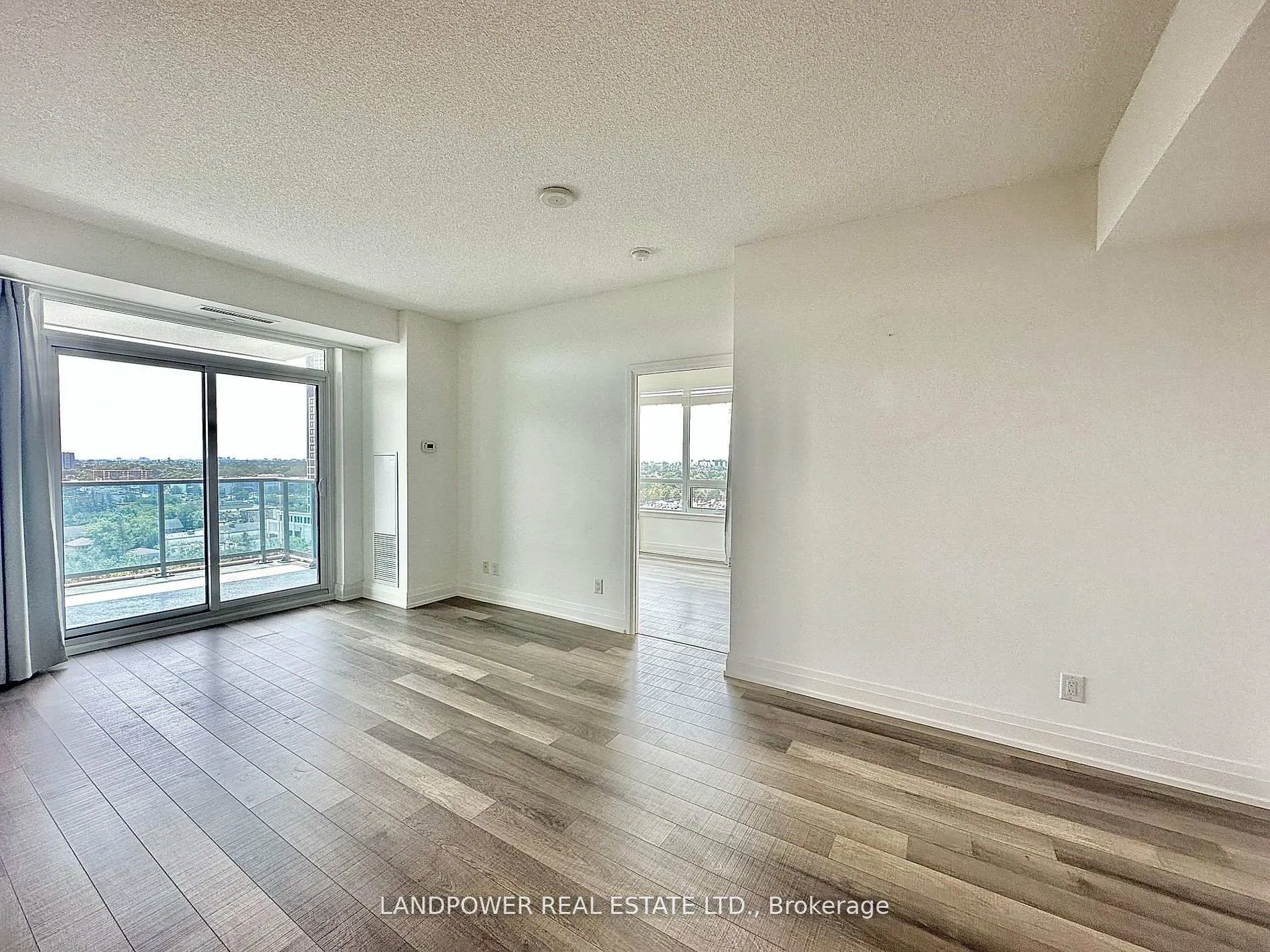 Photo 8 of Unit 1109, 7167 Yonge Street, Markham, Grandview — HOMEH