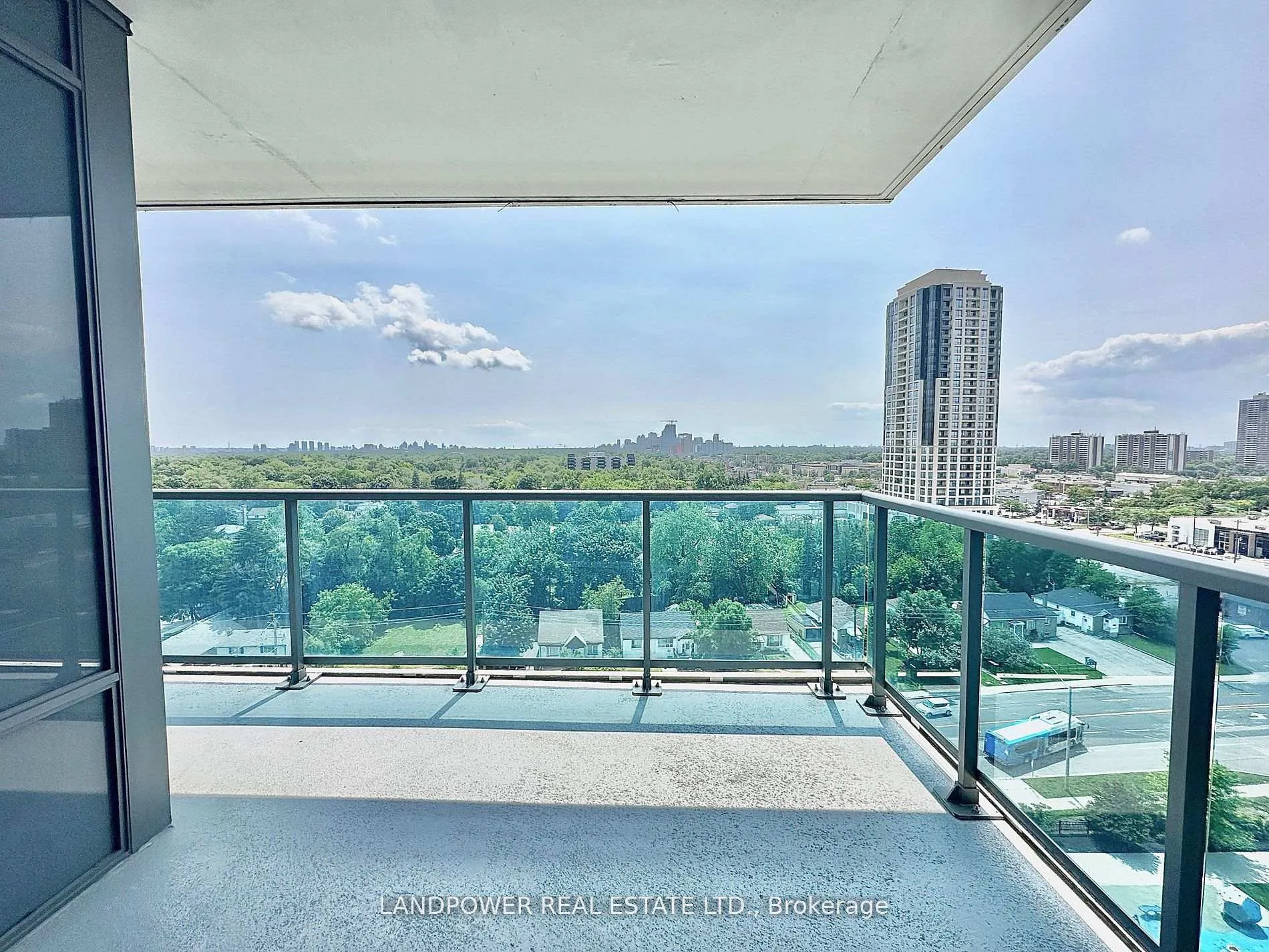 Photo 11 of Unit 1109, 7167 Yonge Street, Markham, Grandview — HOMEH