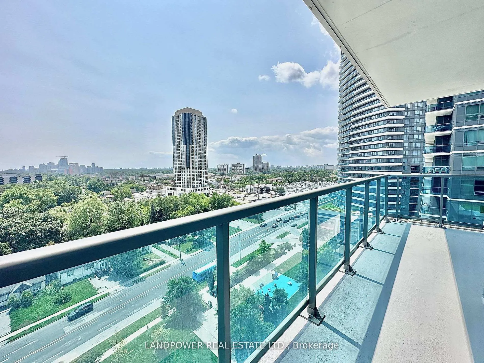 Photo 13 of Unit 1109, 7167 Yonge Street, Markham, Grandview — HOMEH