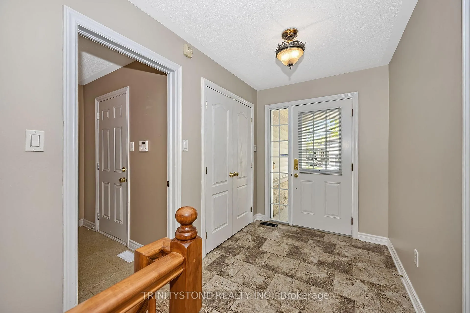 Photo 5 of 90 Sinclair Avenue, Carleton Place — HOMEH