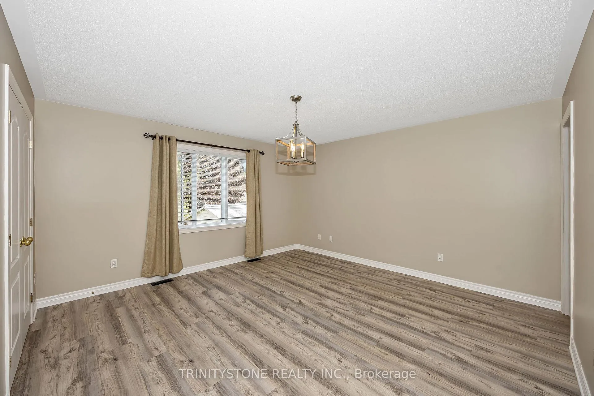Photo 27 of 90 Sinclair Avenue, Carleton Place — HOMEH