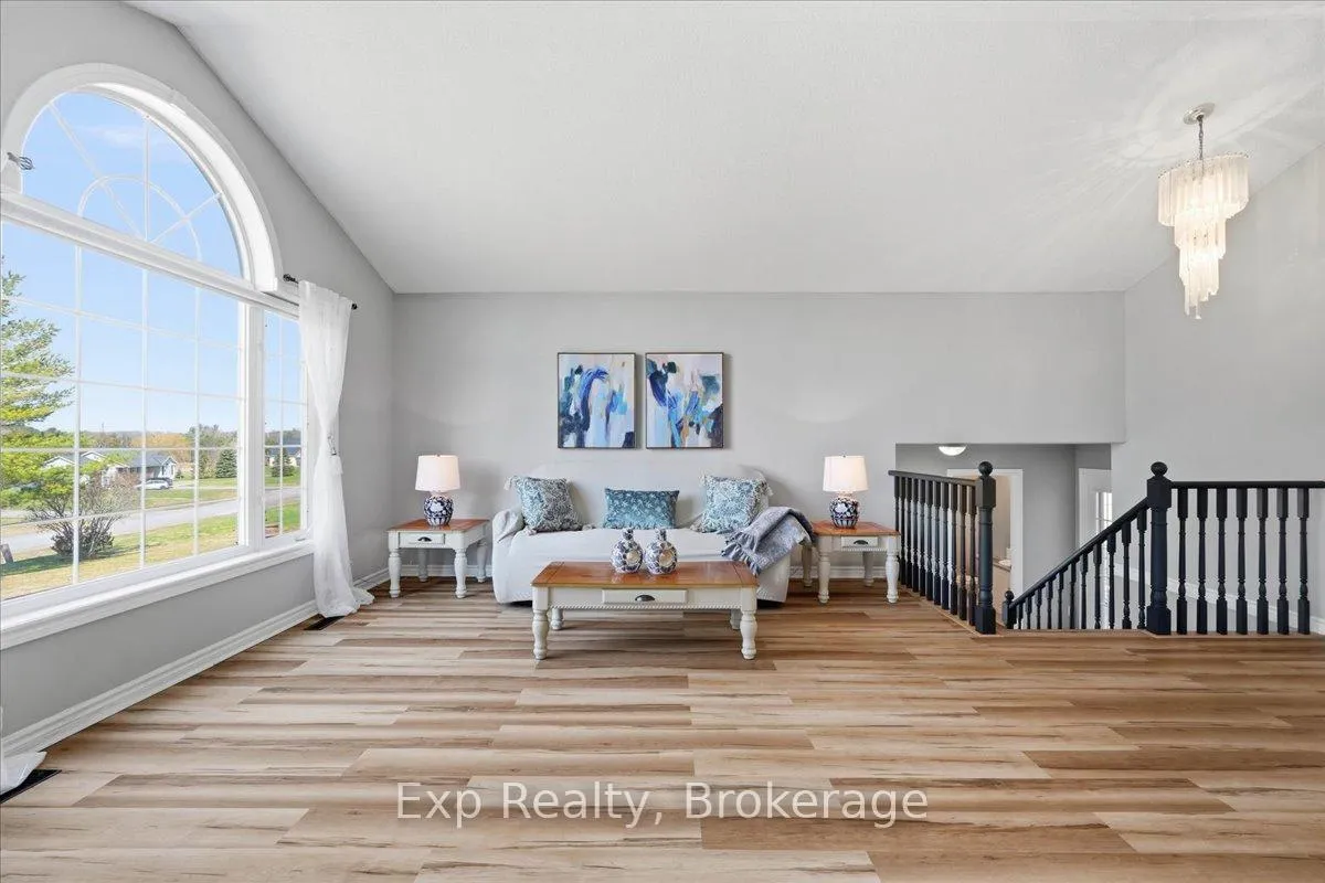 Photo 8 of 113 Deerfield Drive, Quinte West, Murray Ward — HOMEH