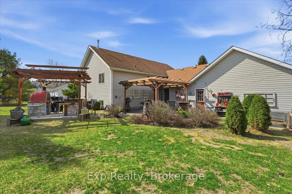 Photo 38 of 113 Deerfield Drive, Quinte West, Murray Ward — HOMEH
