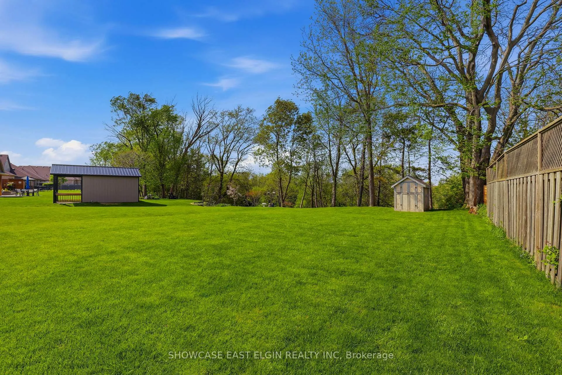 Photo 2 of 45 Treadwell Street, Aylmer — HOMEH
