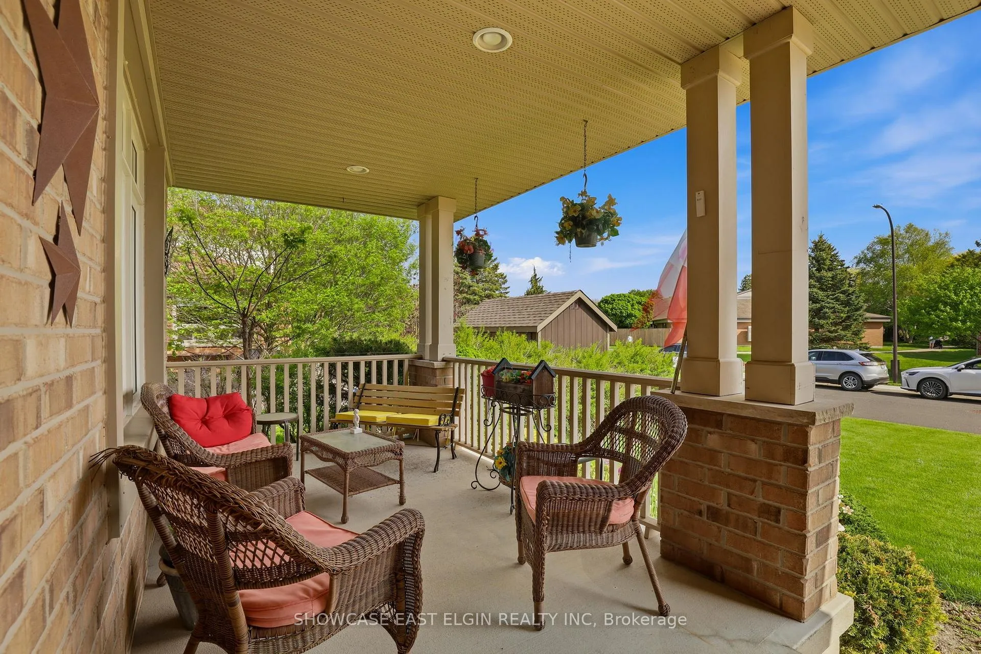 Photo 3 of 45 Treadwell Street, Aylmer — HOMEH