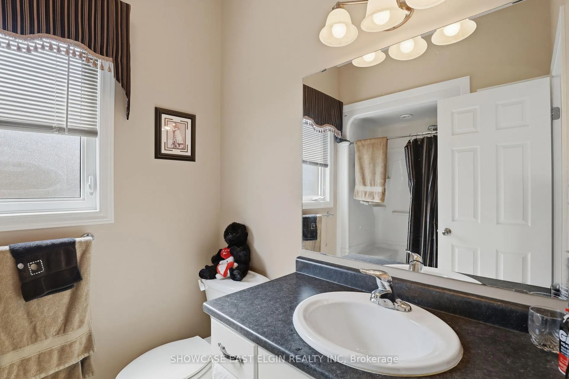 Photo 12 of 45 Treadwell Street, Aylmer — HOMEH