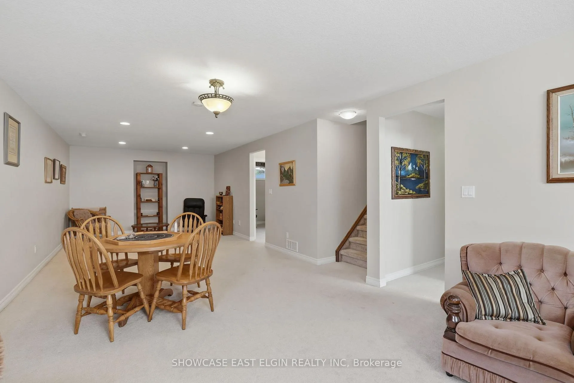 Photo 17 of 45 Treadwell Street, Aylmer — HOMEH