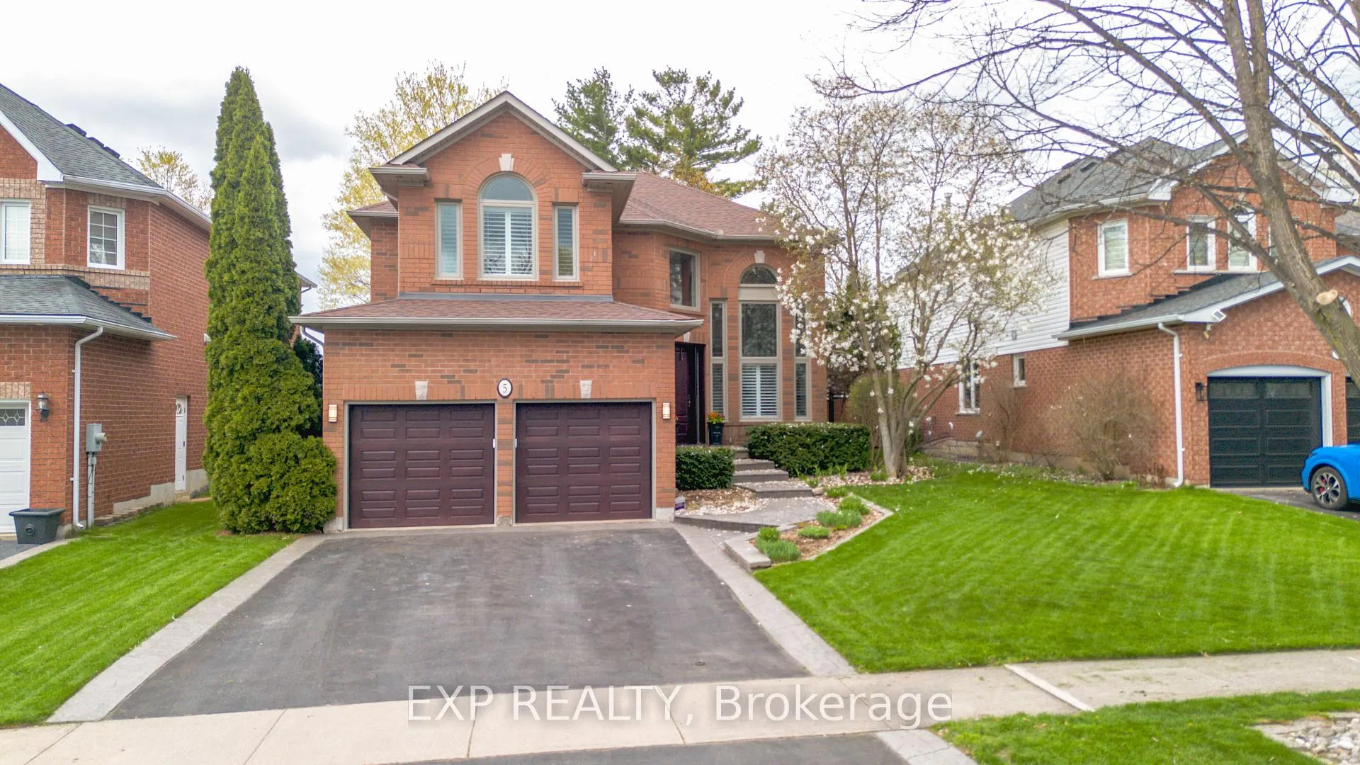 Front of 5 Shetland Drive