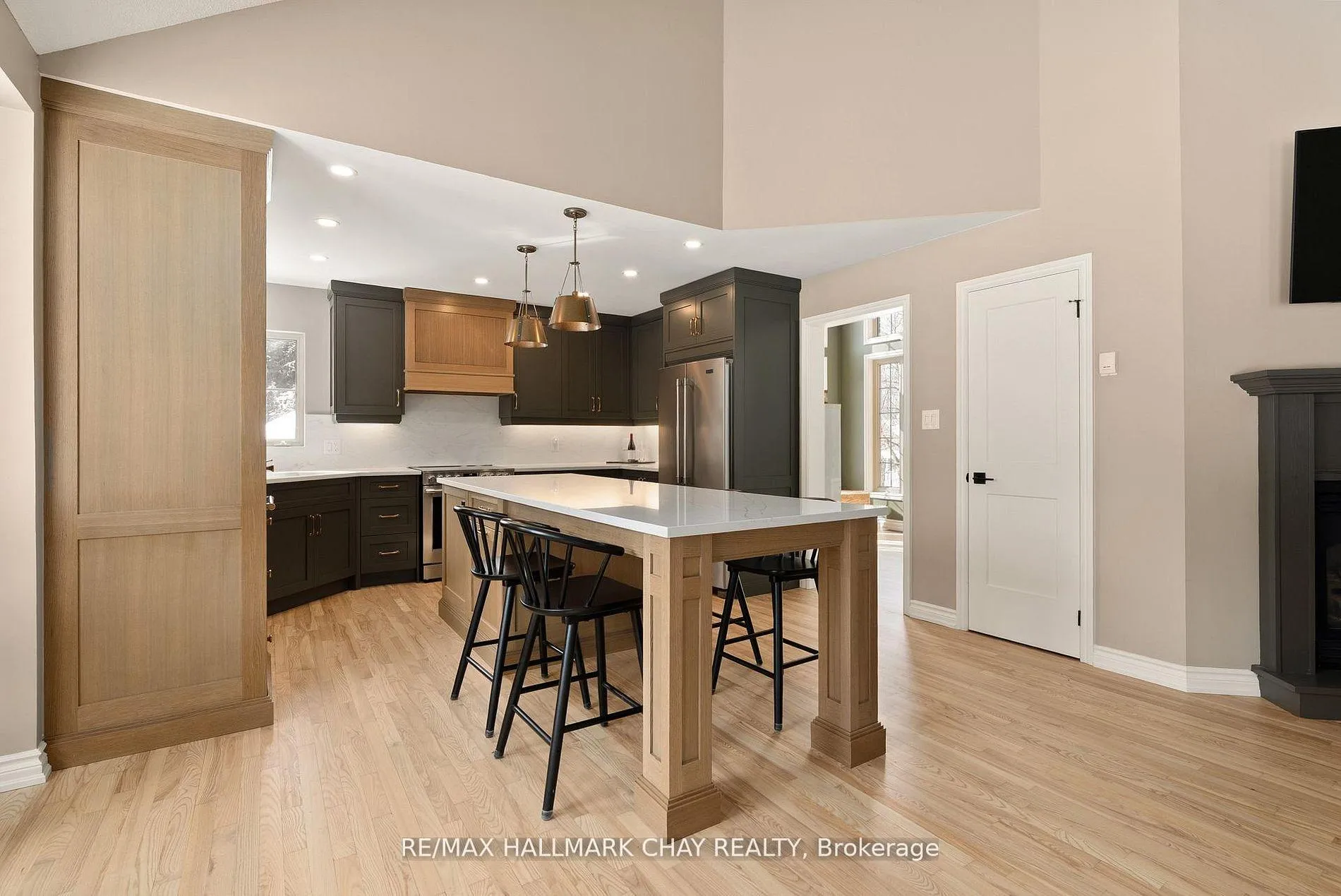 Photo 12 of 32 Forest Hill Drive, Springwater, Midhurst — HOMEH