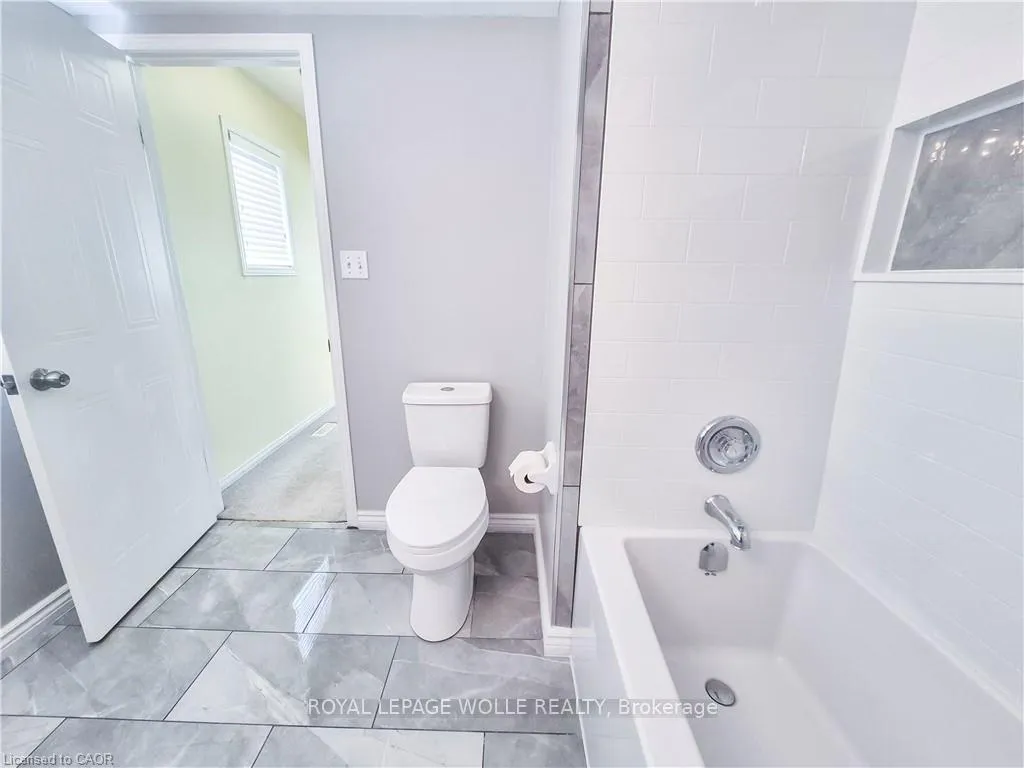 Photo 10 of 775 Karlsfeld Road, Waterloo — HOMEH