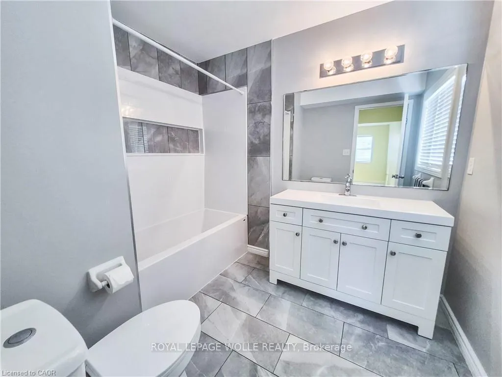 Photo 12 of 775 Karlsfeld Road, Waterloo — HOMEH