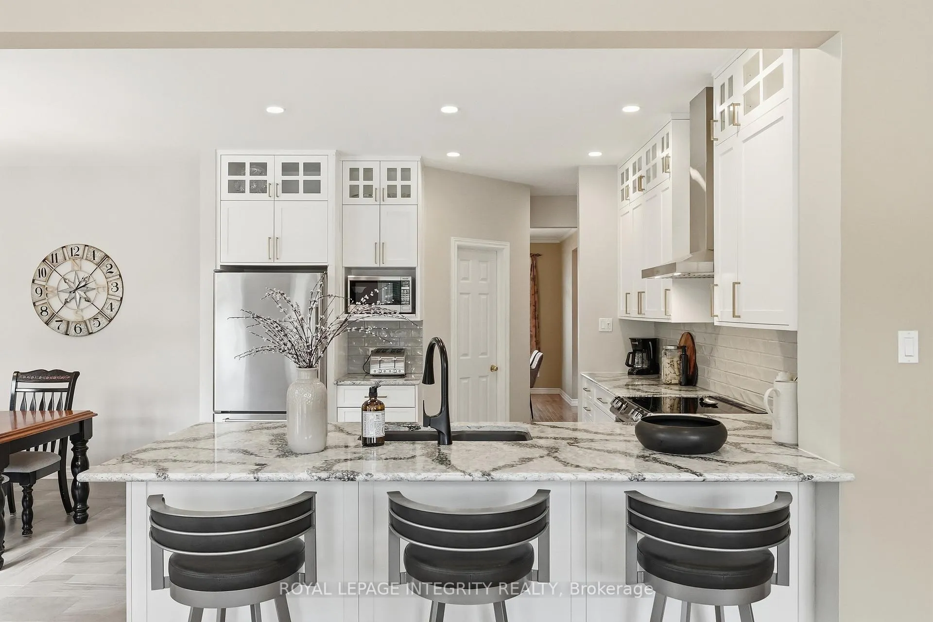 Photo 3 of 578 Devonwood Circle, Ottawa, Blossom Park/Kemp Park/Findlay Creek — HOMEH