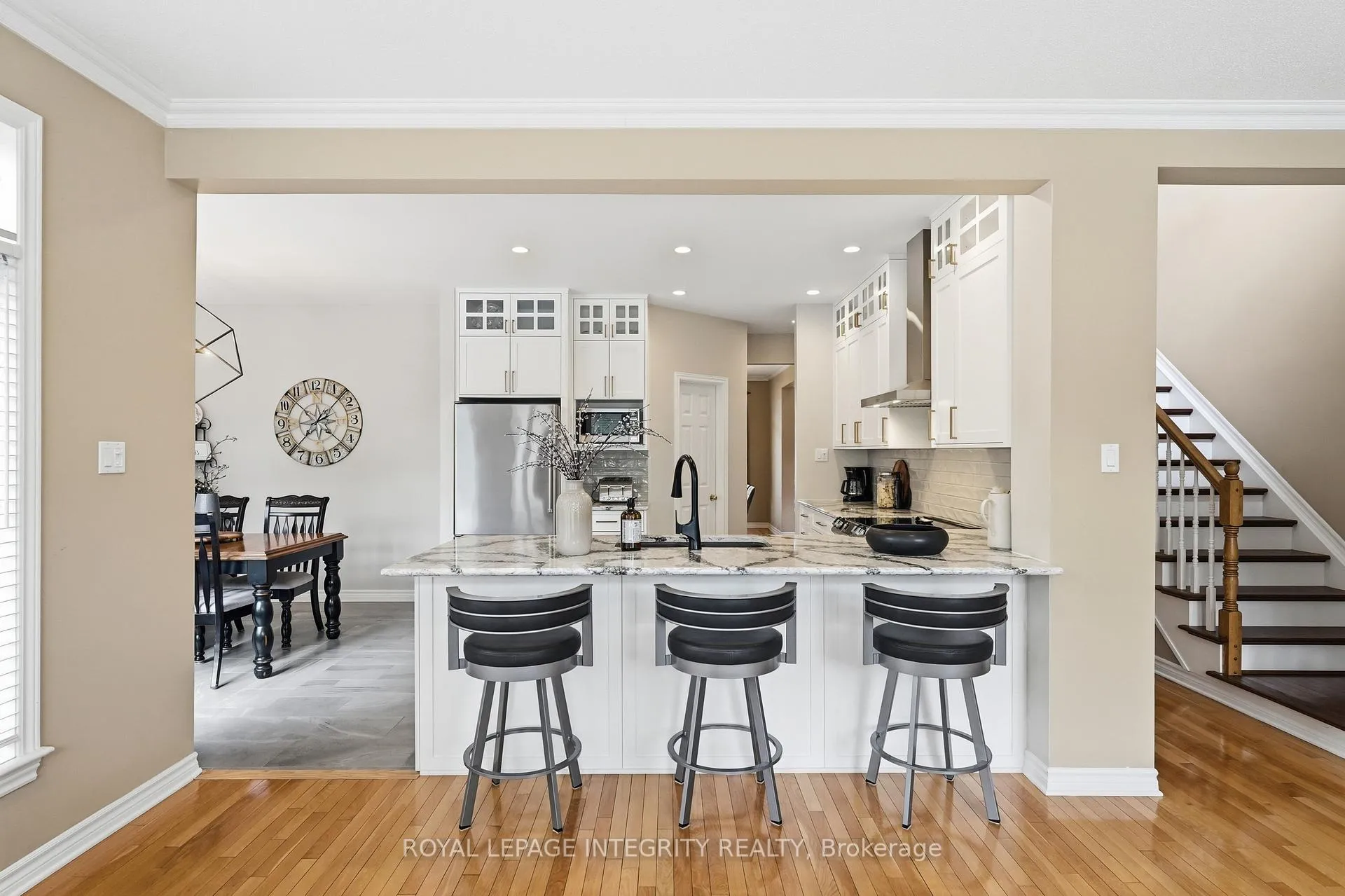 Photo 4 of 578 Devonwood Circle, Ottawa, Blossom Park/Kemp Park/Findlay Creek — HOMEH