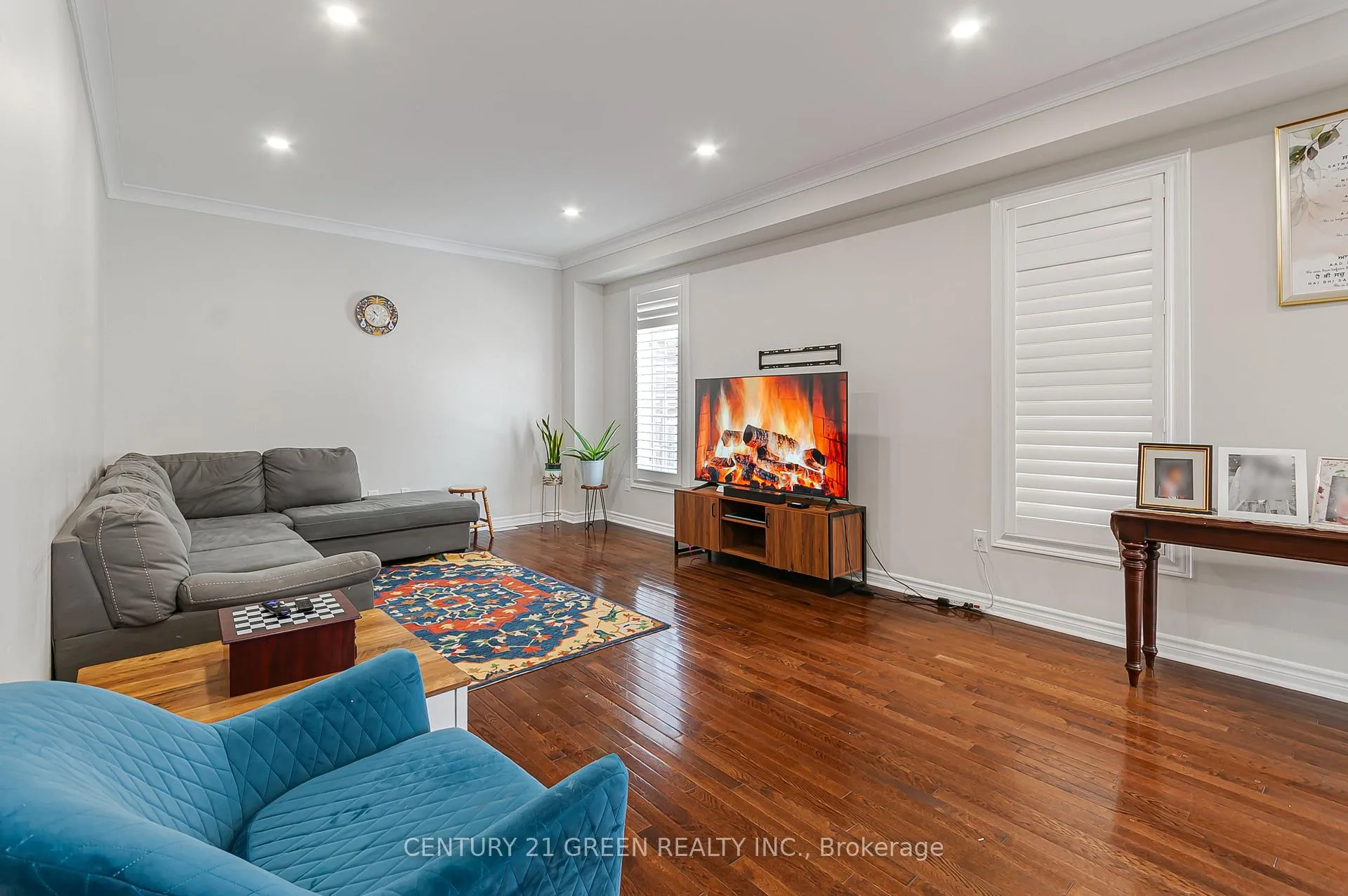 Photo 11 of 83 Diana Way, Barrie, Innis-Shore — HOMEH