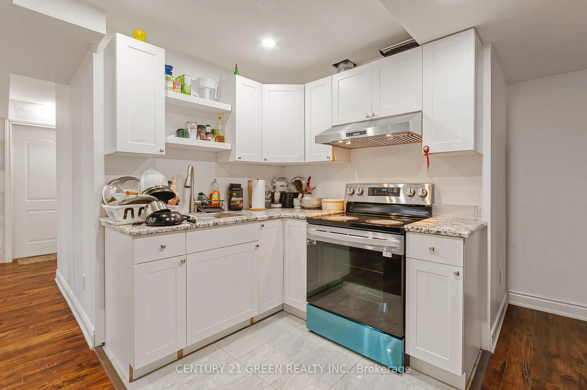 Photo 16 of 83 Diana Way, Barrie, Innis-Shore — HOMEH