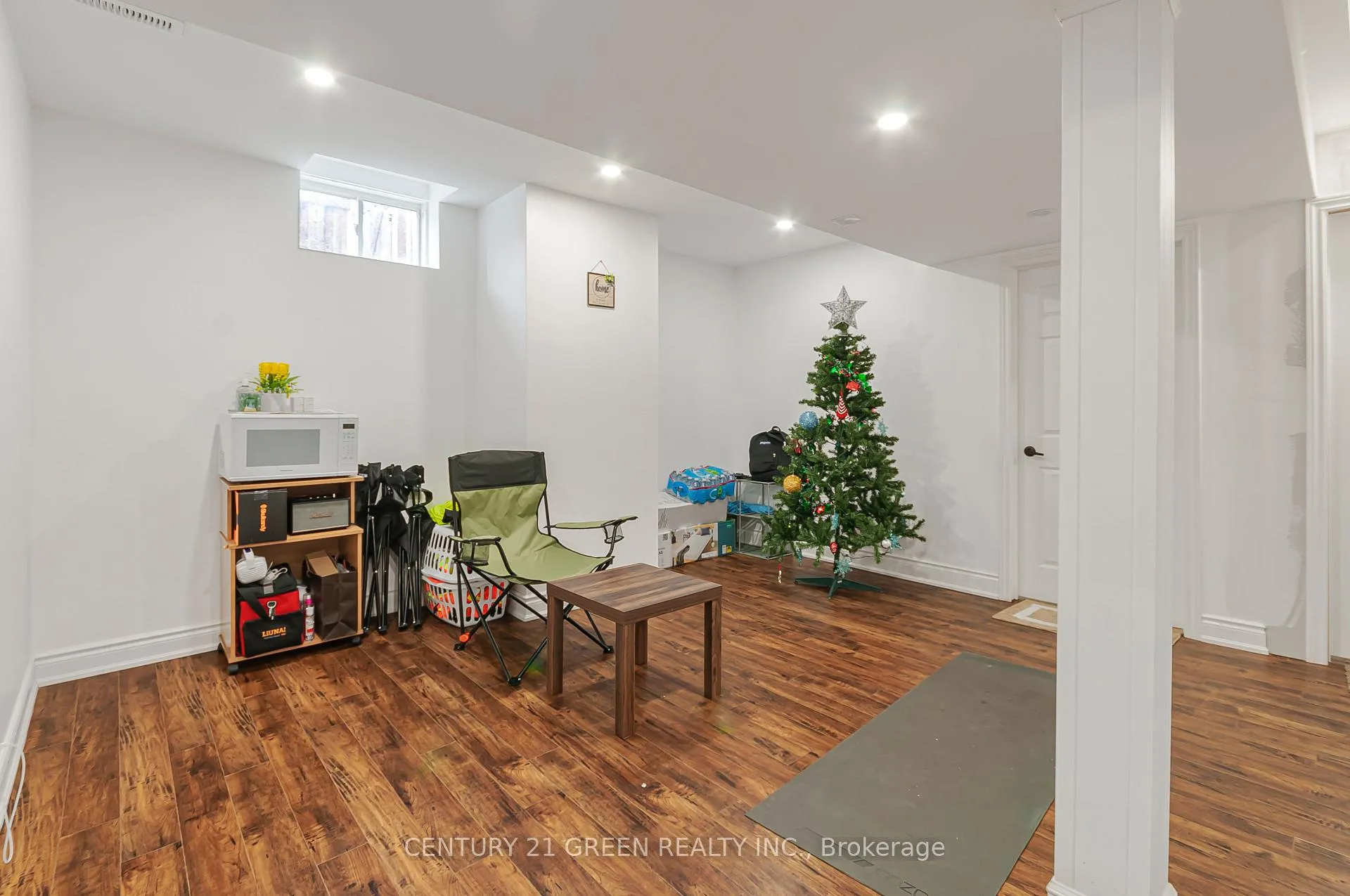 Photo 18 of 83 Diana Way, Barrie, Innis-Shore — HOMEH