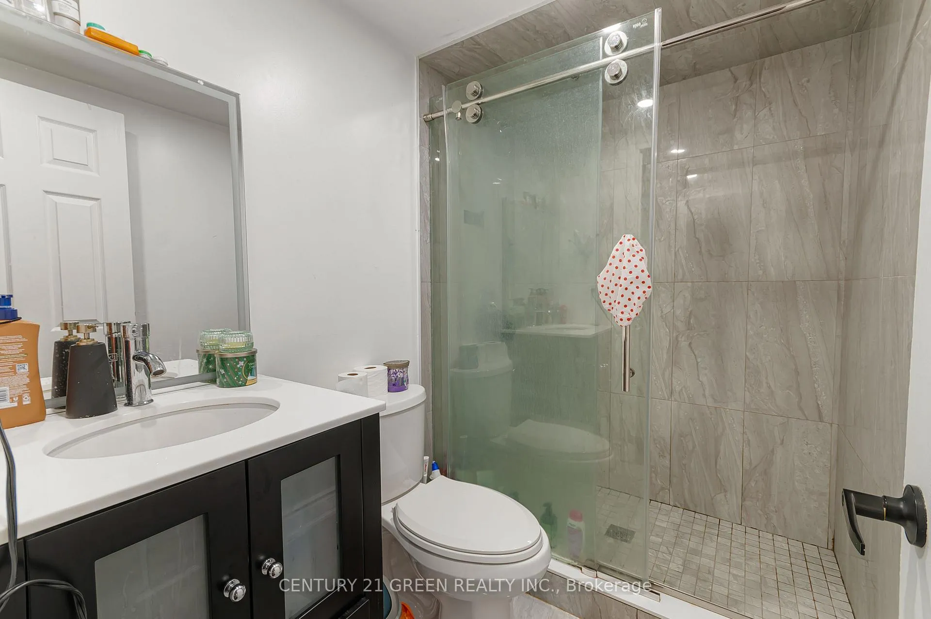 Photo 20 of 83 Diana Way, Barrie, Innis-Shore — HOMEH
