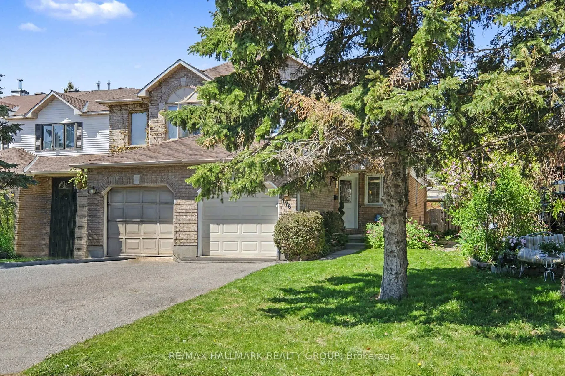 Photo 2 of 176 Hunterswood Crescent, Ottawa, Hunt Club Park — HOMEH