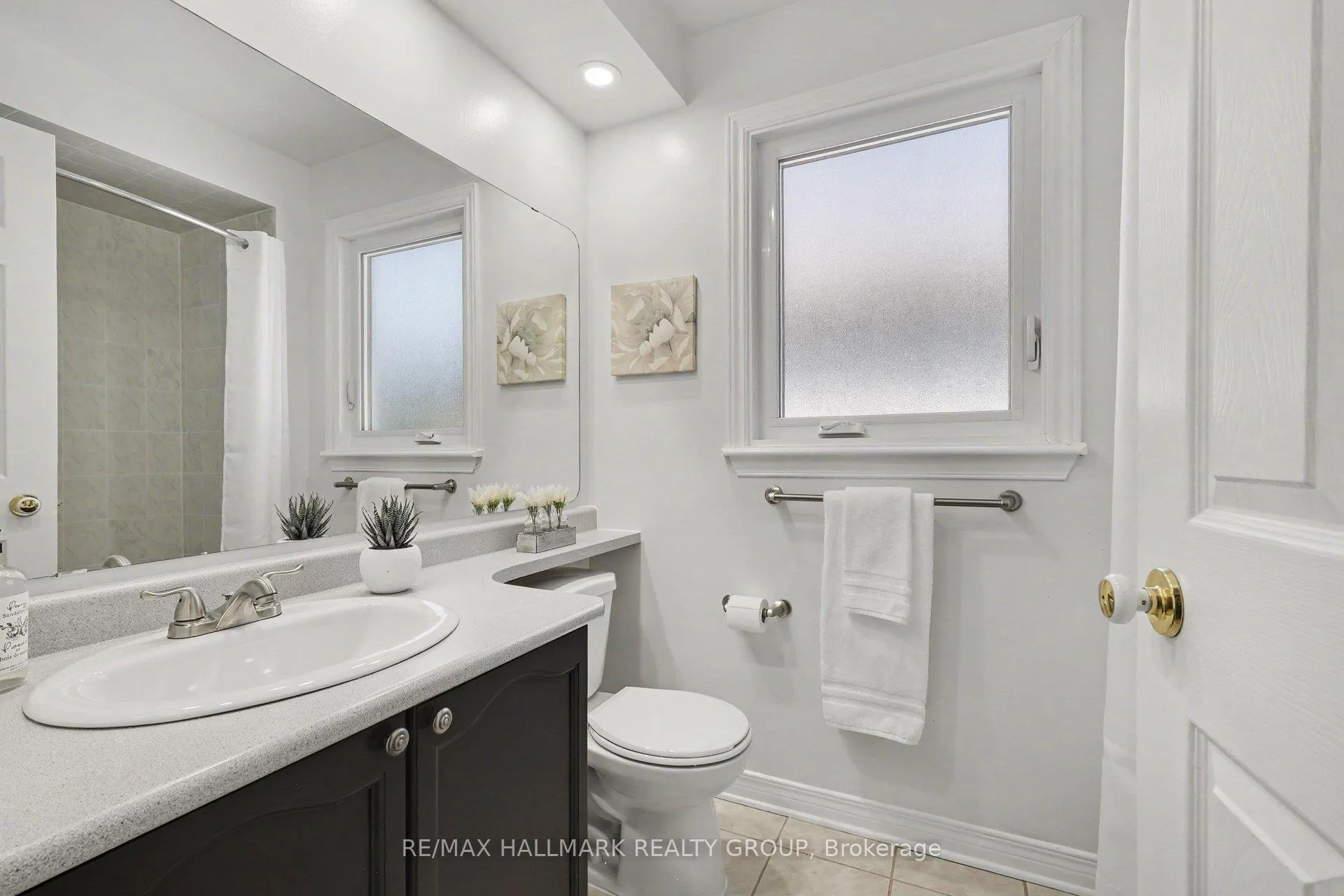 Photo 21 of 176 Hunterswood Crescent, Ottawa, Hunt Club Park — HOMEH