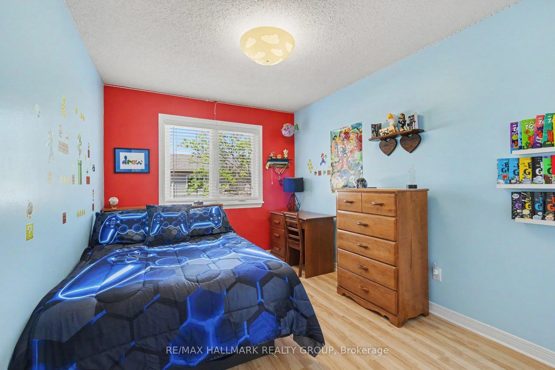Photo 23 of 176 Hunterswood Crescent, Ottawa, Hunt Club Park — HOMEH