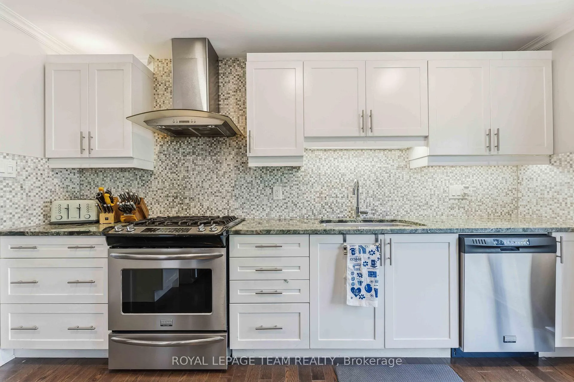 Photo 10 of 231 Cayman Road, Ottawa, Stittsville (North) — HOMEH