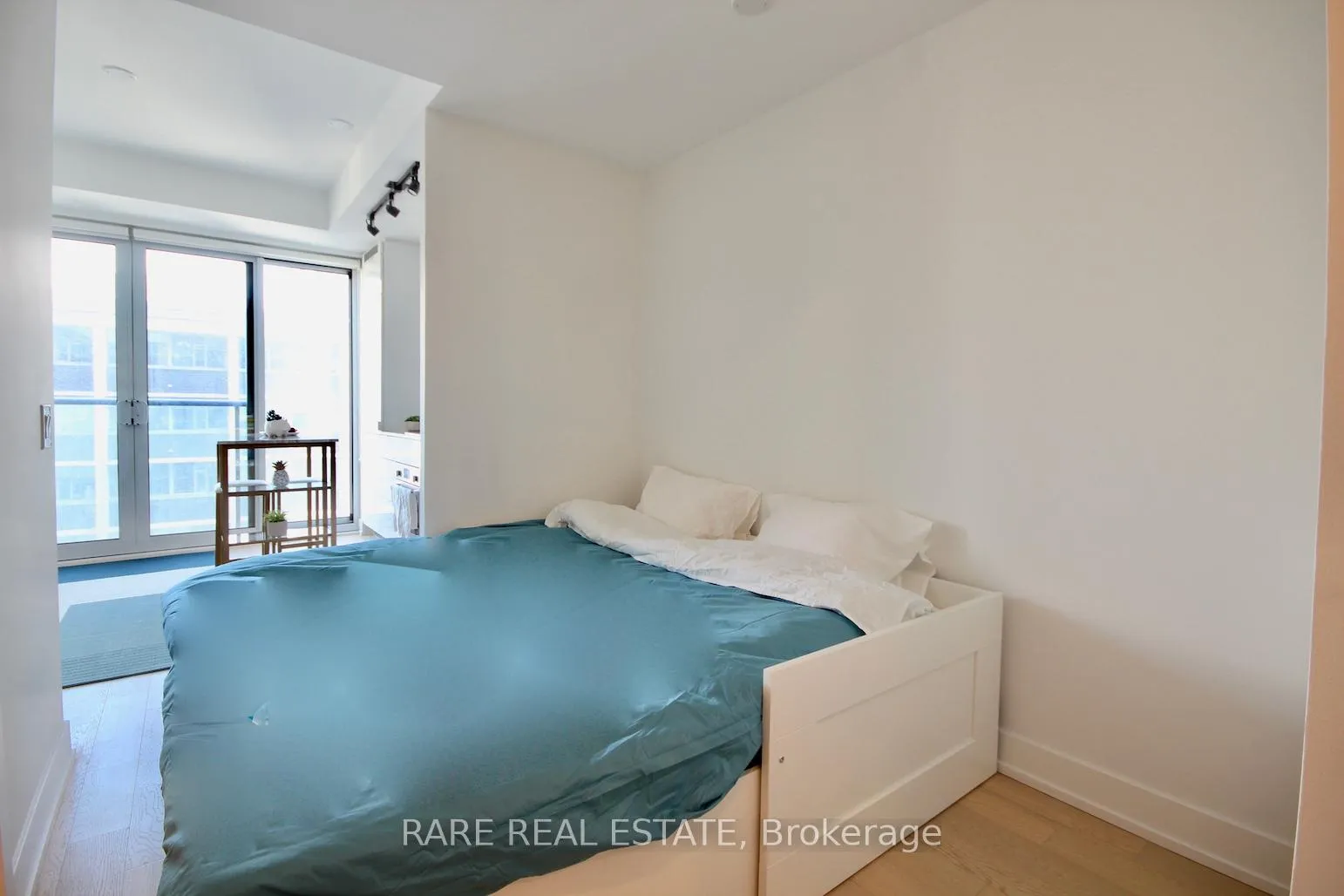 Photo 7 of Unit 2108, 7 Grenville Street, Toronto, Bay Street Corridor — HOMEH