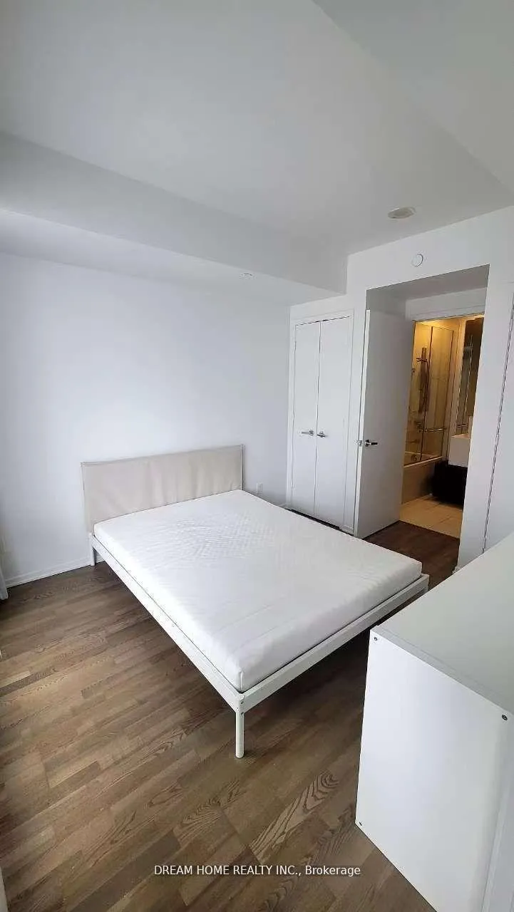 Photo 6 of Unit 3708, 1 Bloor Street E, Toronto, Church-Yonge Corridor — HOMEH