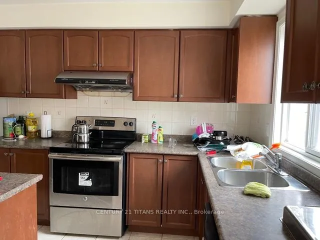 Photo 26 of 32 Etienne Street, Scarborough, Clairlea-Birchmount — HOMEH