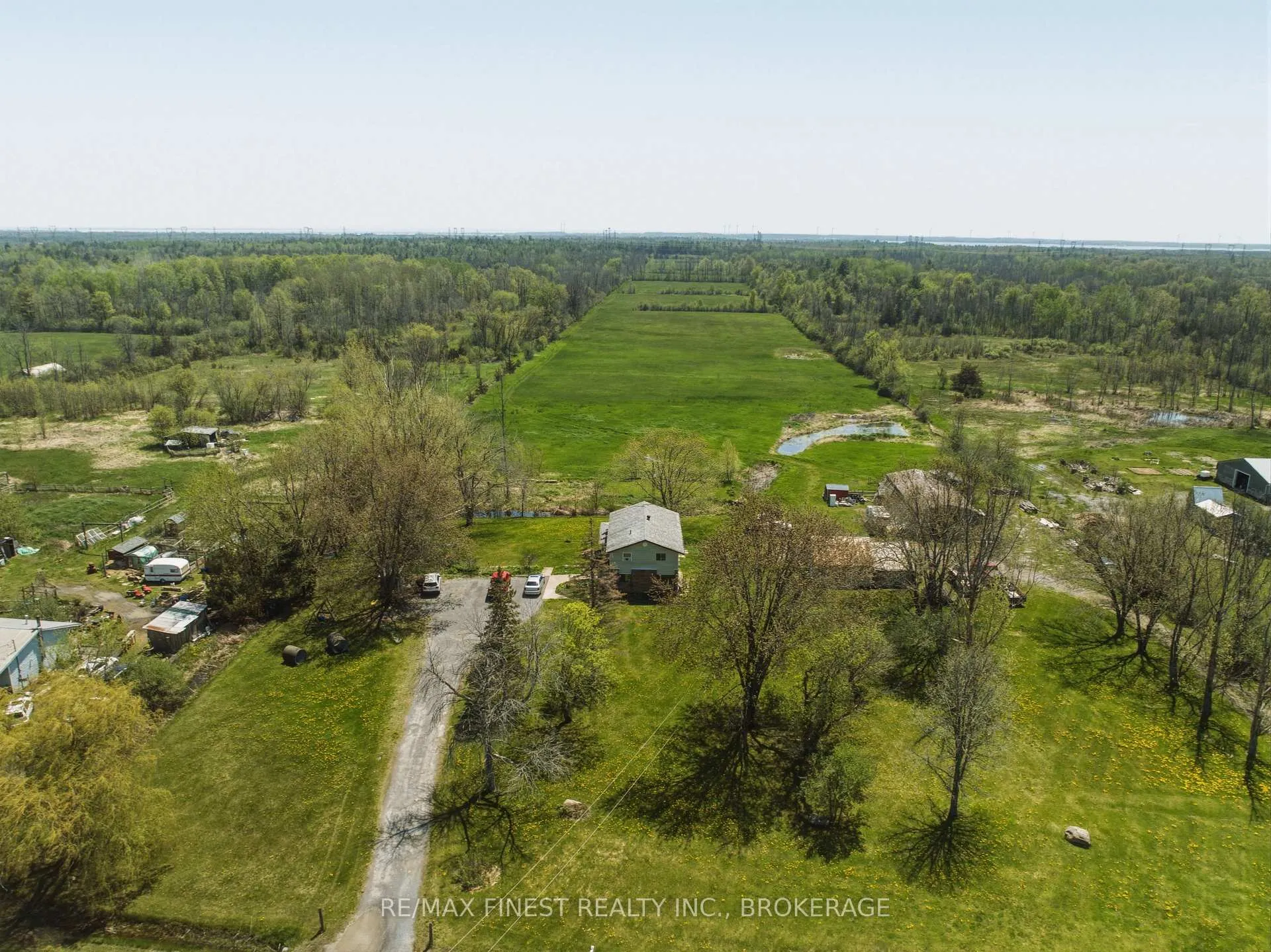 Photo 2 of 602 Caton Road, Loyalist, Lennox and Addington - South — HOMEH
