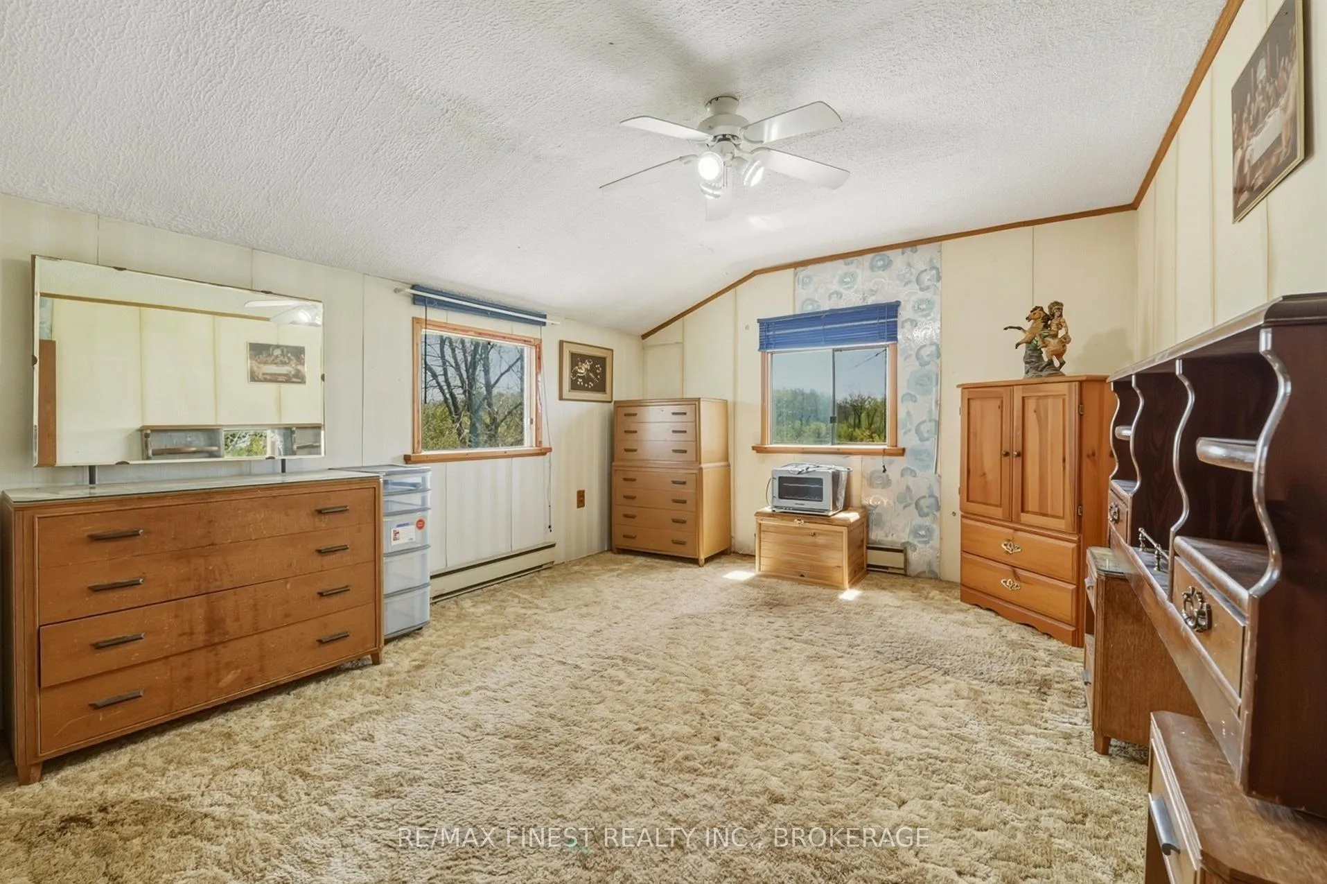 Photo 23 of 602 Caton Road, Loyalist, Lennox and Addington - South — HOMEH