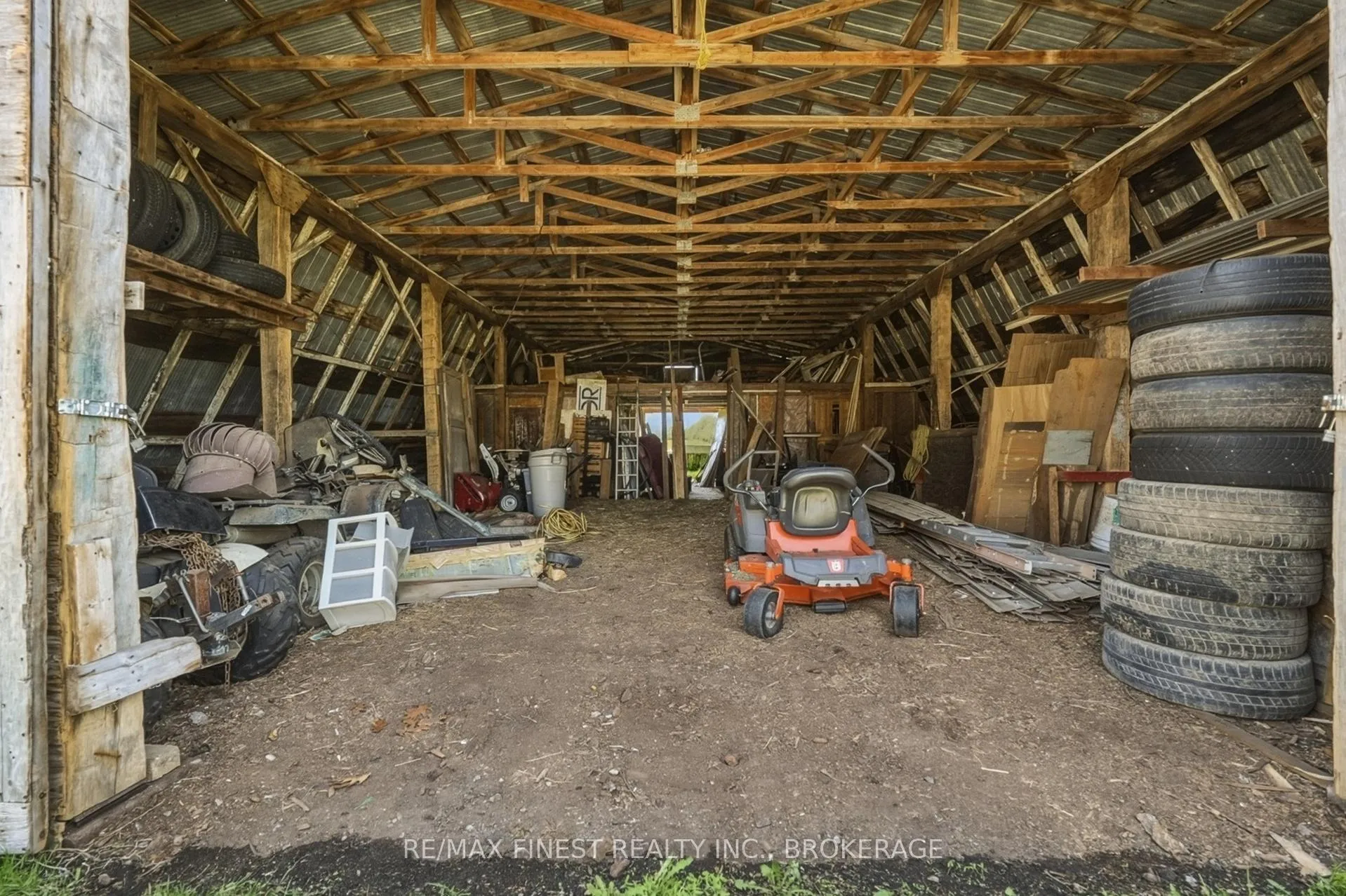 Photo 33 of 602 Caton Road, Loyalist, Lennox and Addington - South — HOMEH