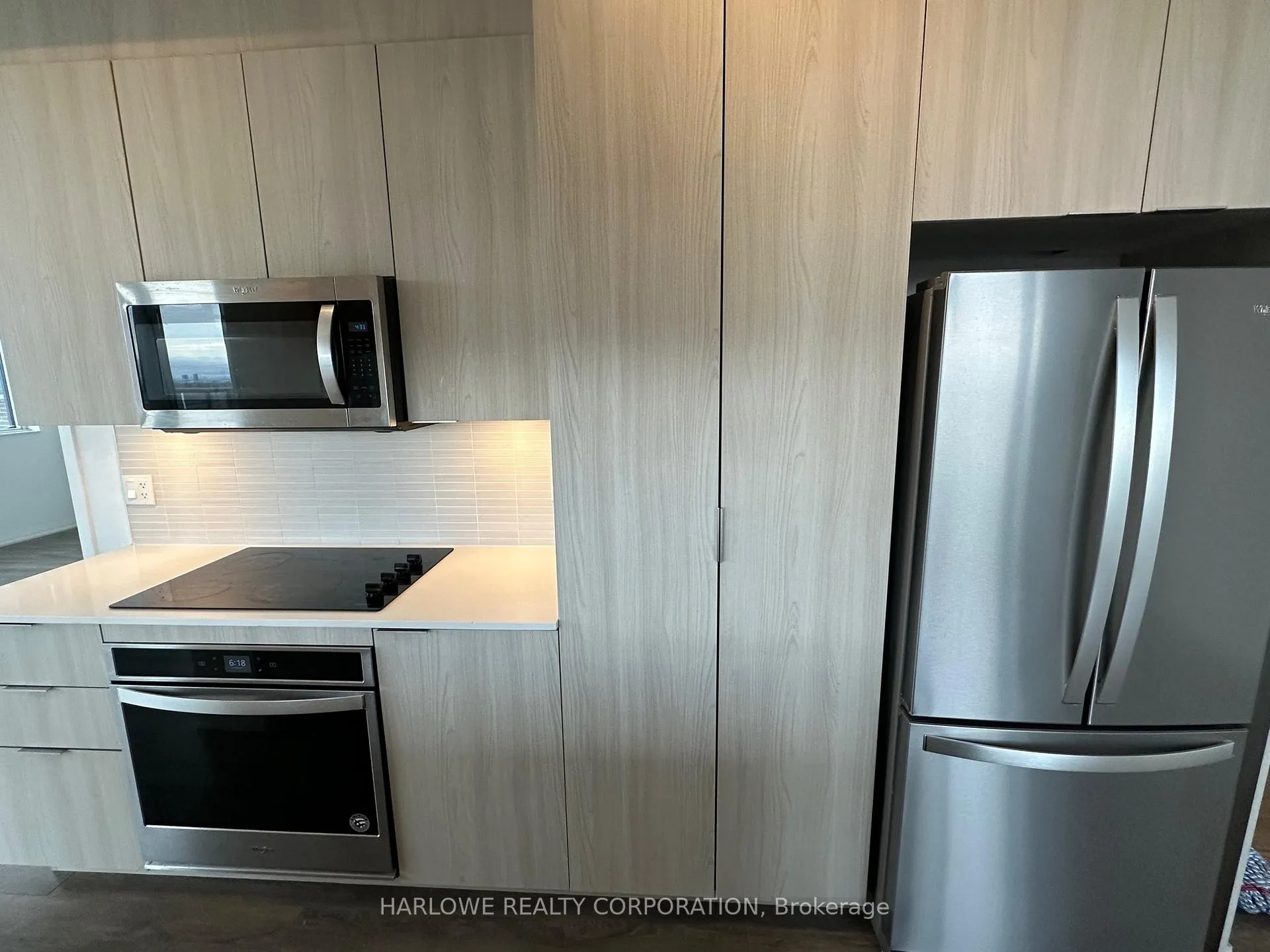 Photo 2 of Unit 911, 99 Eagle Rock Way, Vaughan, Rural Vaughan — HOMEH