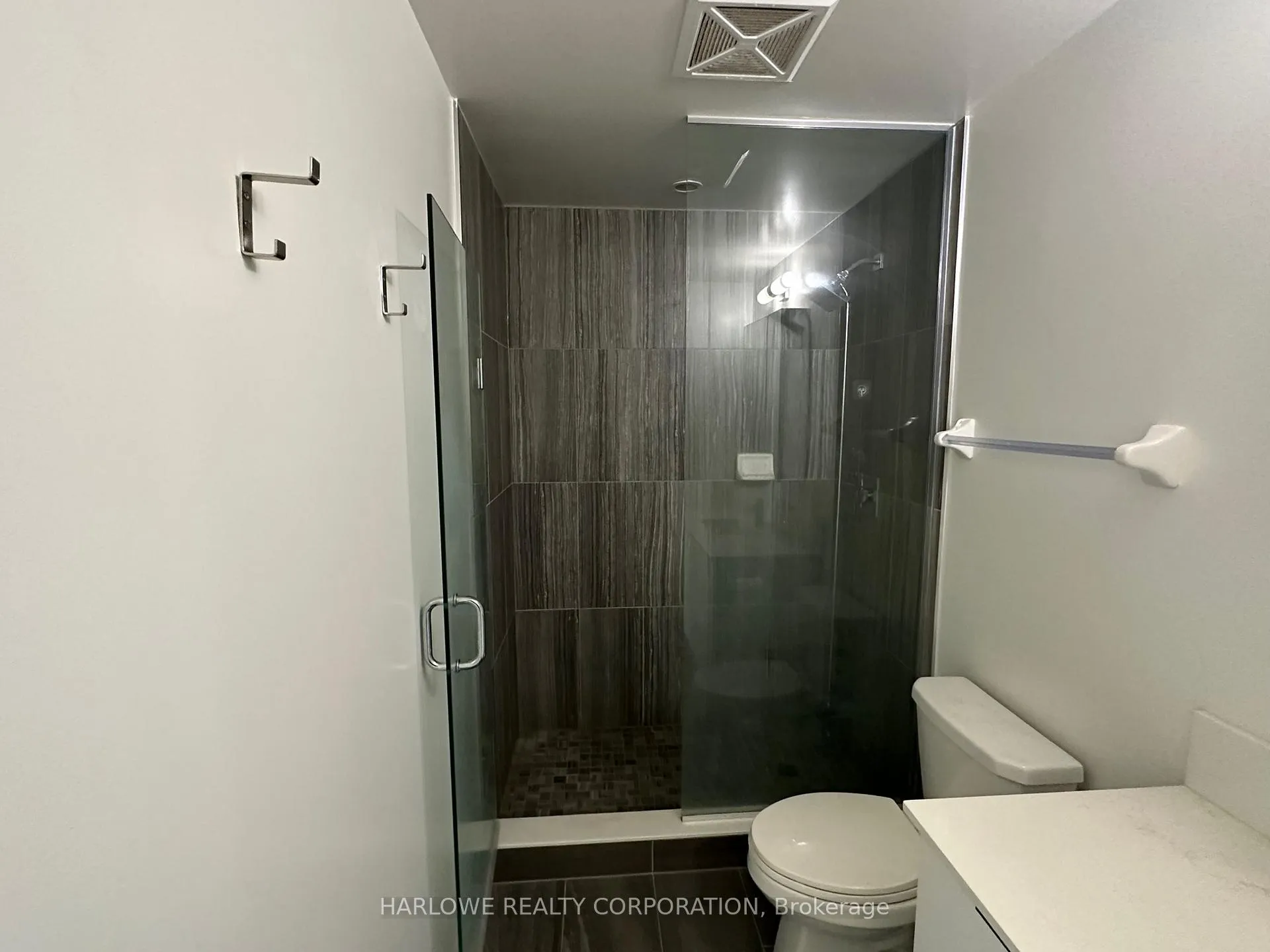 Photo 6 of Unit 911, 99 Eagle Rock Way, Vaughan, Rural Vaughan — HOMEH