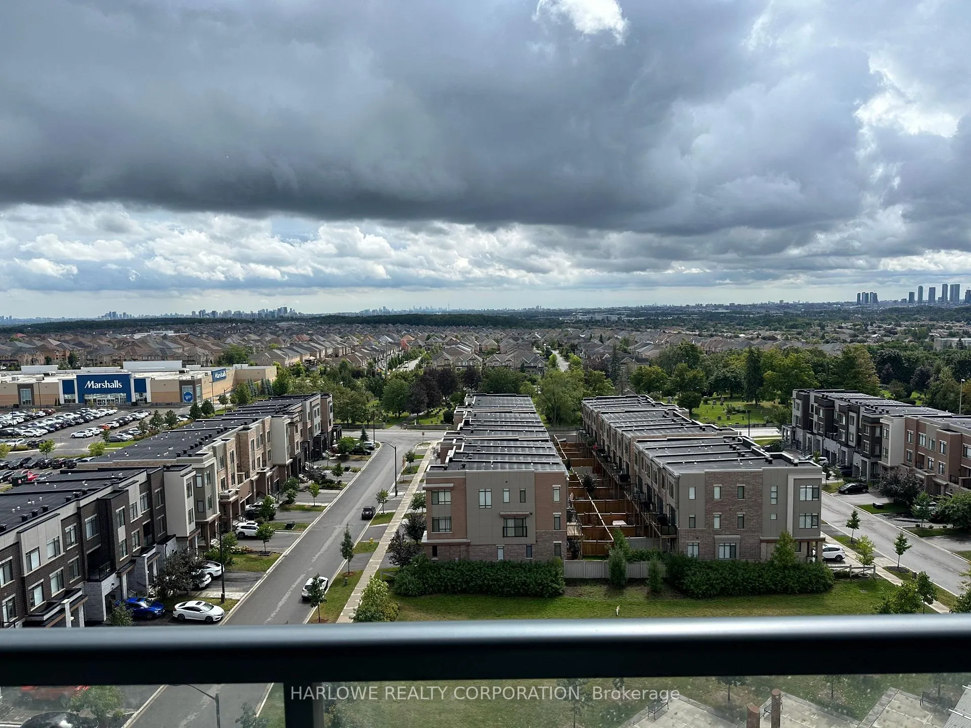 Photo 14 of Unit 911, 99 Eagle Rock Way, Vaughan, Rural Vaughan — HOMEH