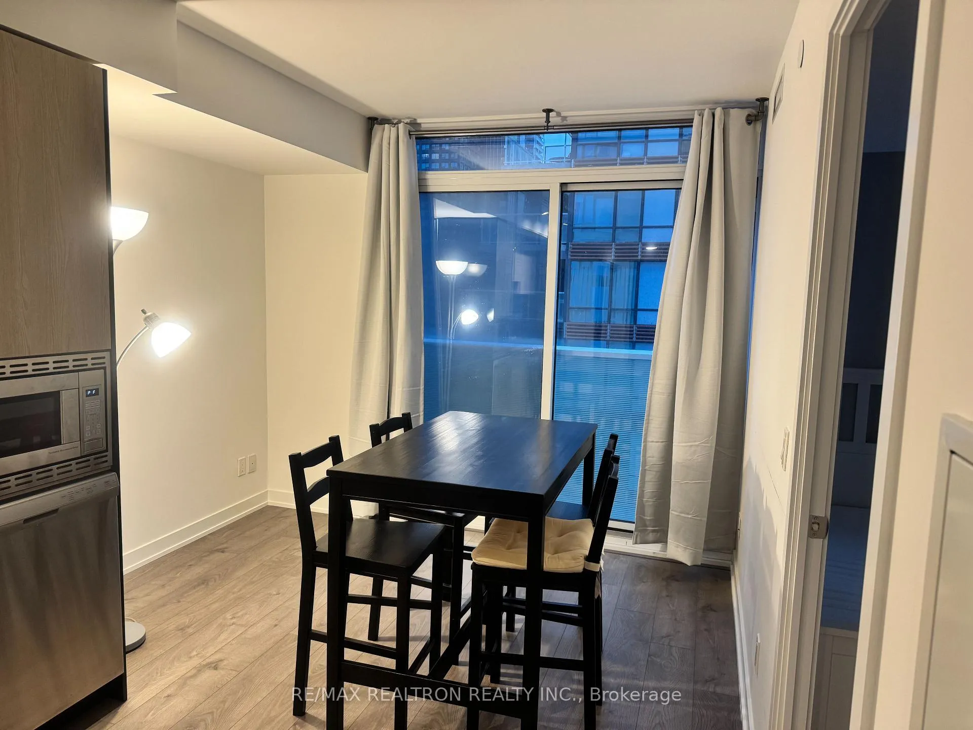 Photo 5 of Unit 1903, 501 Yonge Street, Toronto, Church-Yonge Corridor — HOMEH