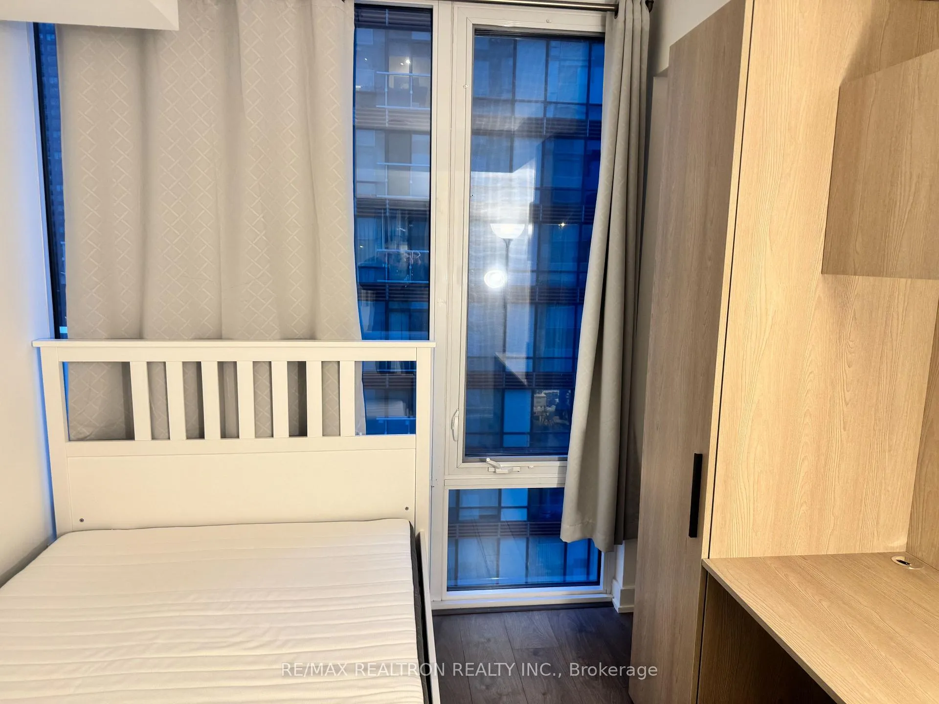 Photo 9 of Unit 1903, 501 Yonge Street, Toronto, Church-Yonge Corridor — HOMEH