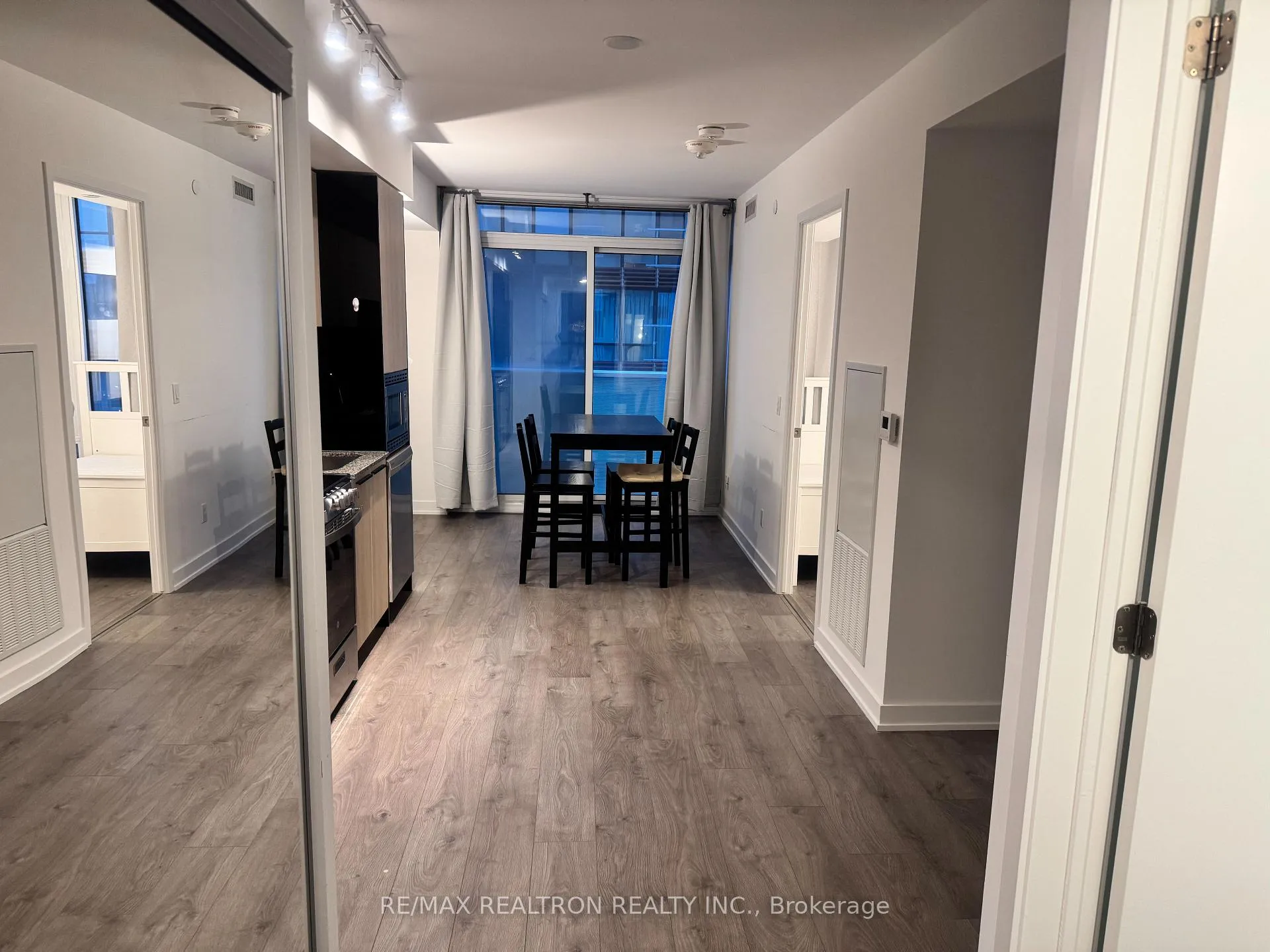 Photo 11 of Unit 1903, 501 Yonge Street, Toronto, Church-Yonge Corridor — HOMEH