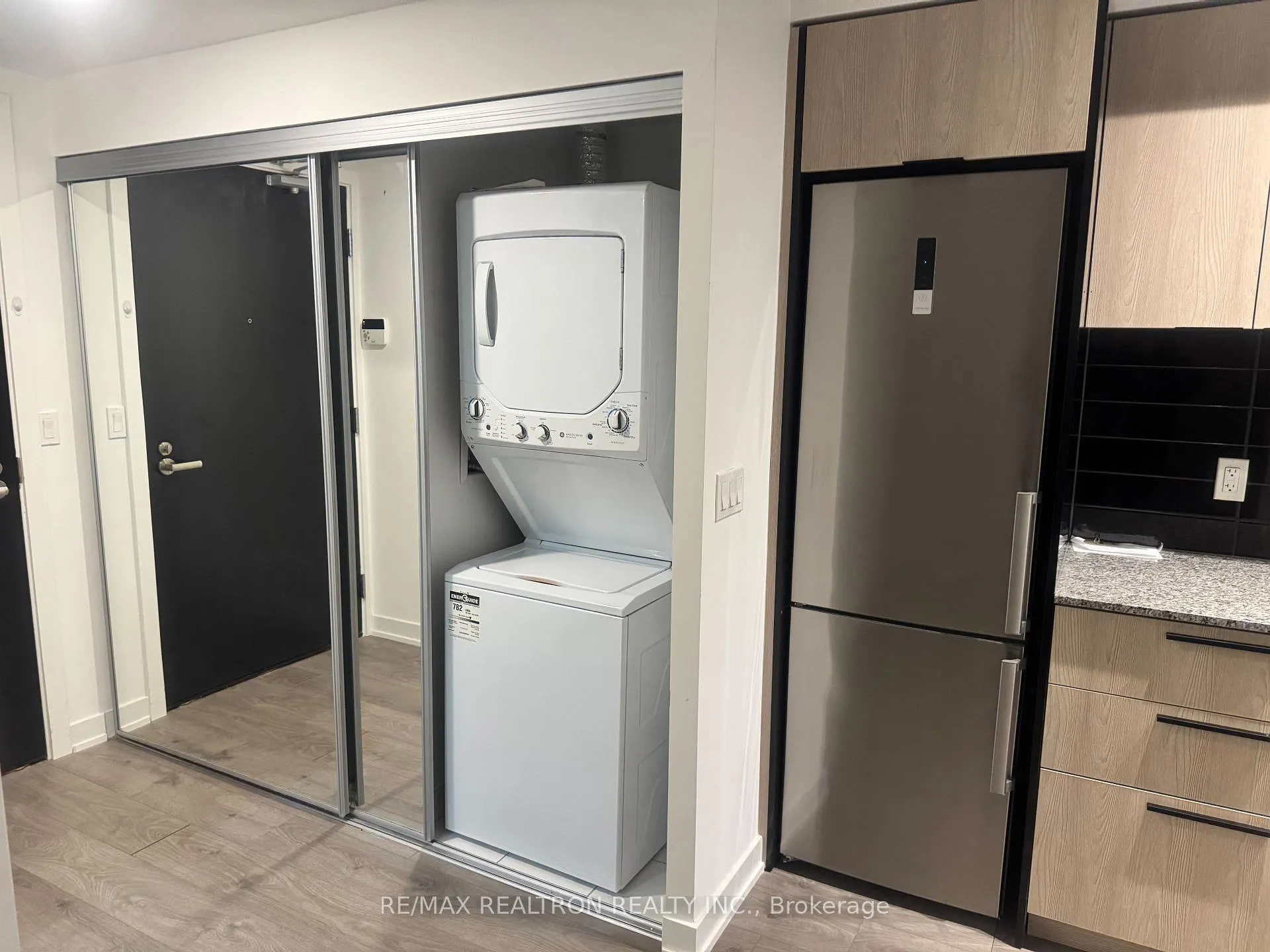 Photo 14 of Unit 1903, 501 Yonge Street, Toronto, Church-Yonge Corridor — HOMEH