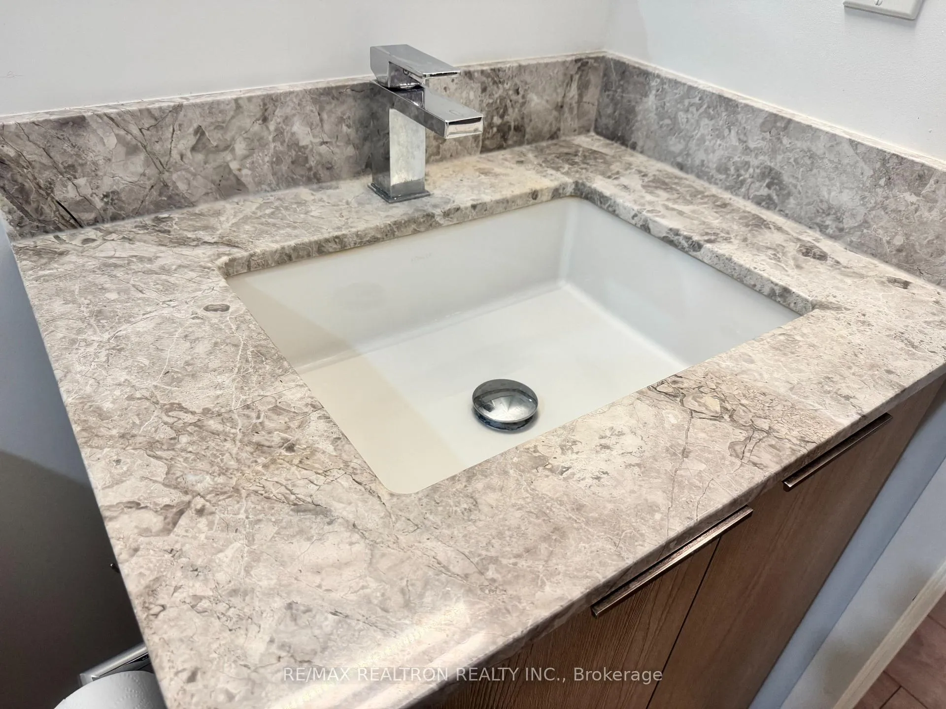 Photo 15 of Unit 1903, 501 Yonge Street, Toronto, Church-Yonge Corridor — HOMEH