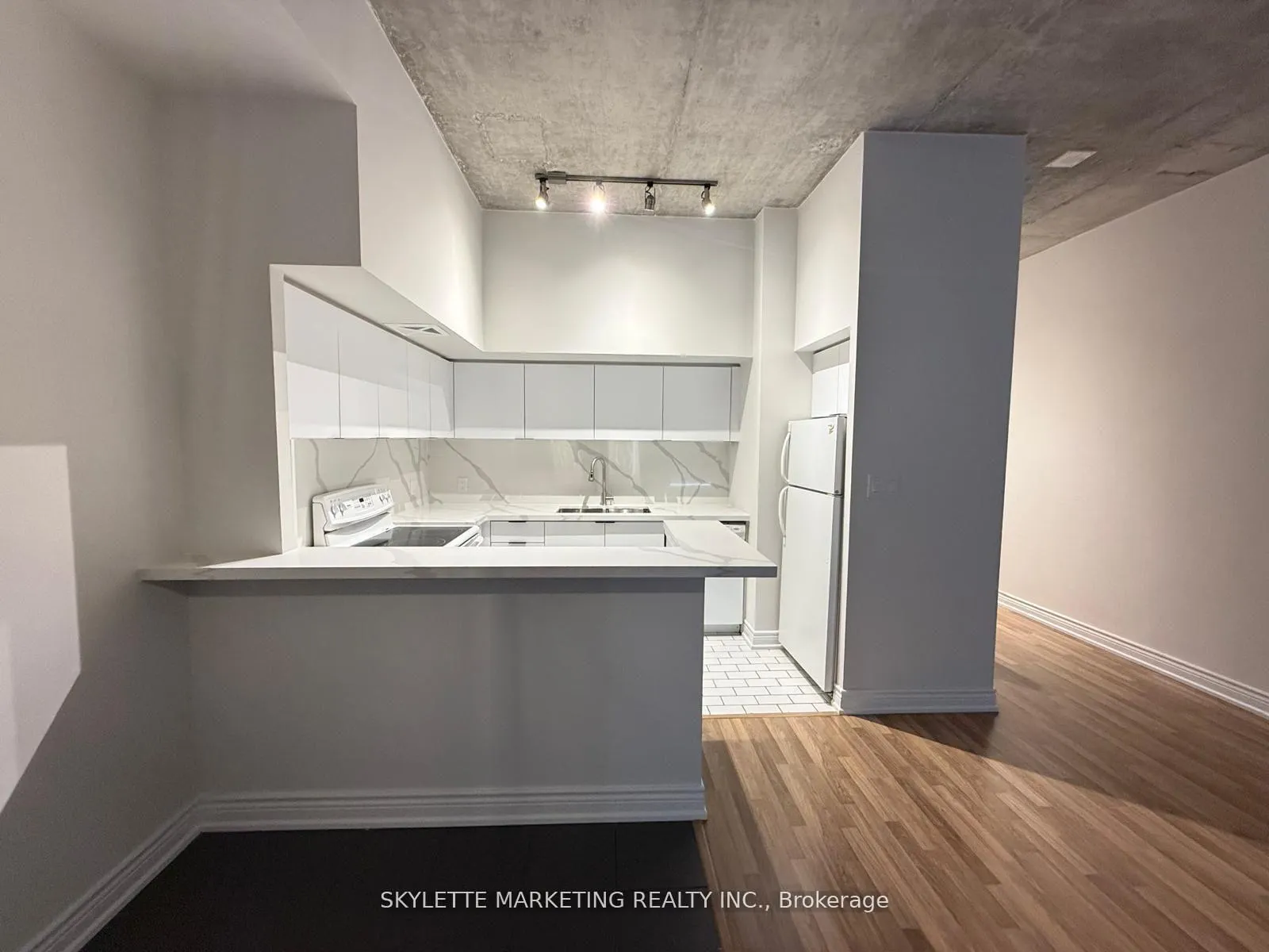 Photo 9 of Unit 3022, 25 The Esplanade, Toronto, Waterfront Communities — HOMEH